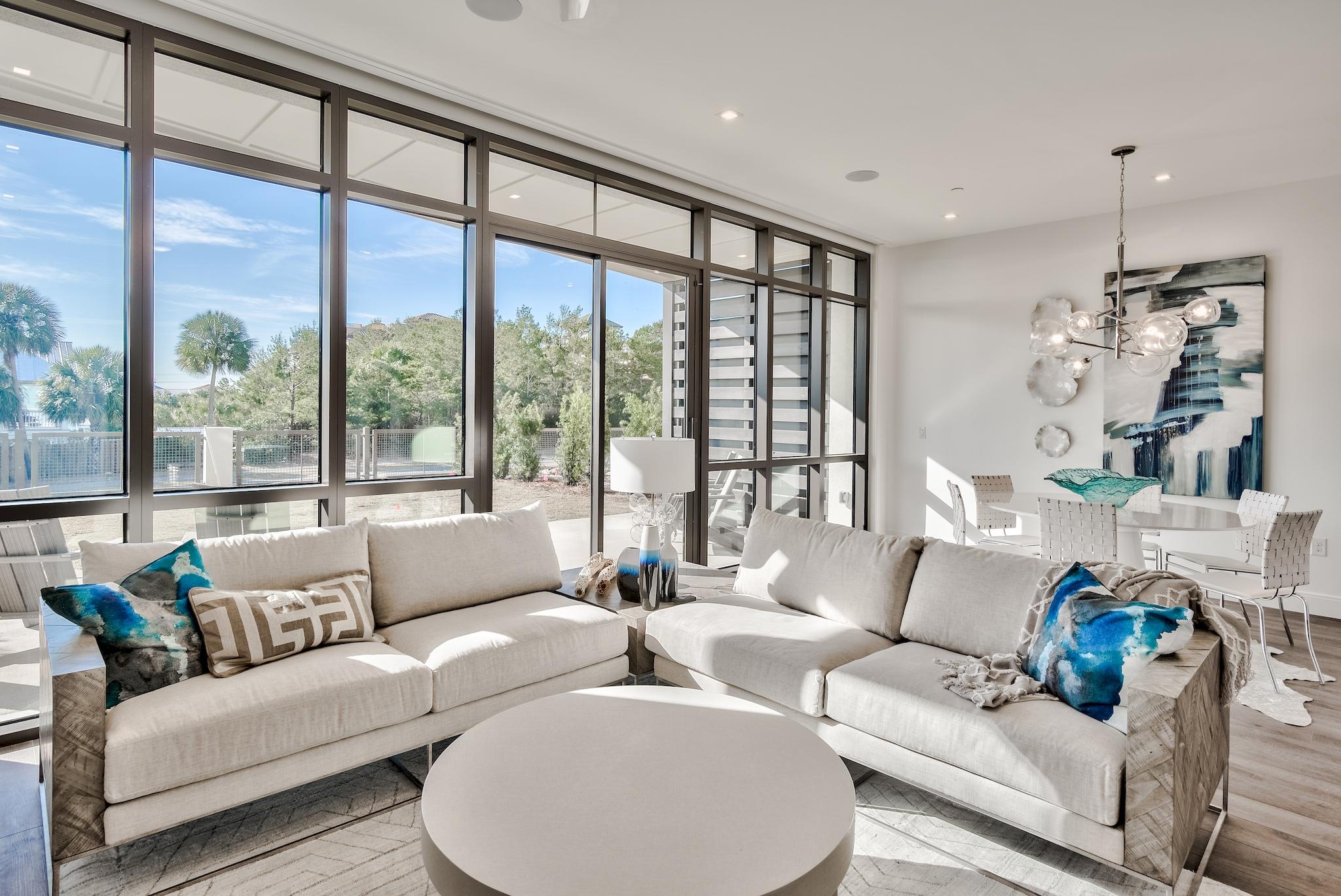 CREST DEVELOPMENT - Residential