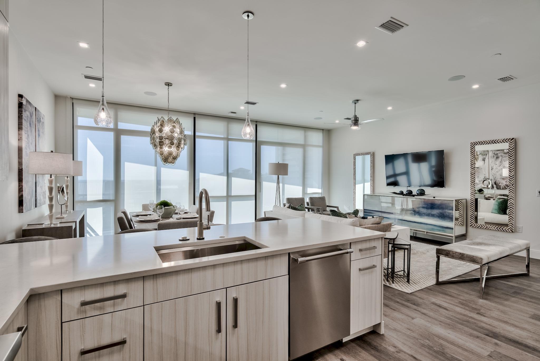 CREST DEVELOPMENT - Residential