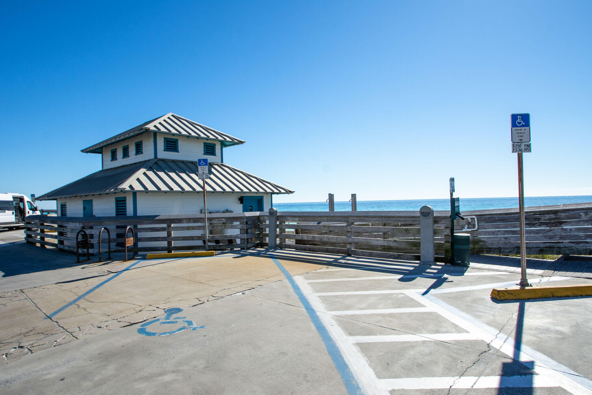 SUMMER BREEZE CONDO - Residential