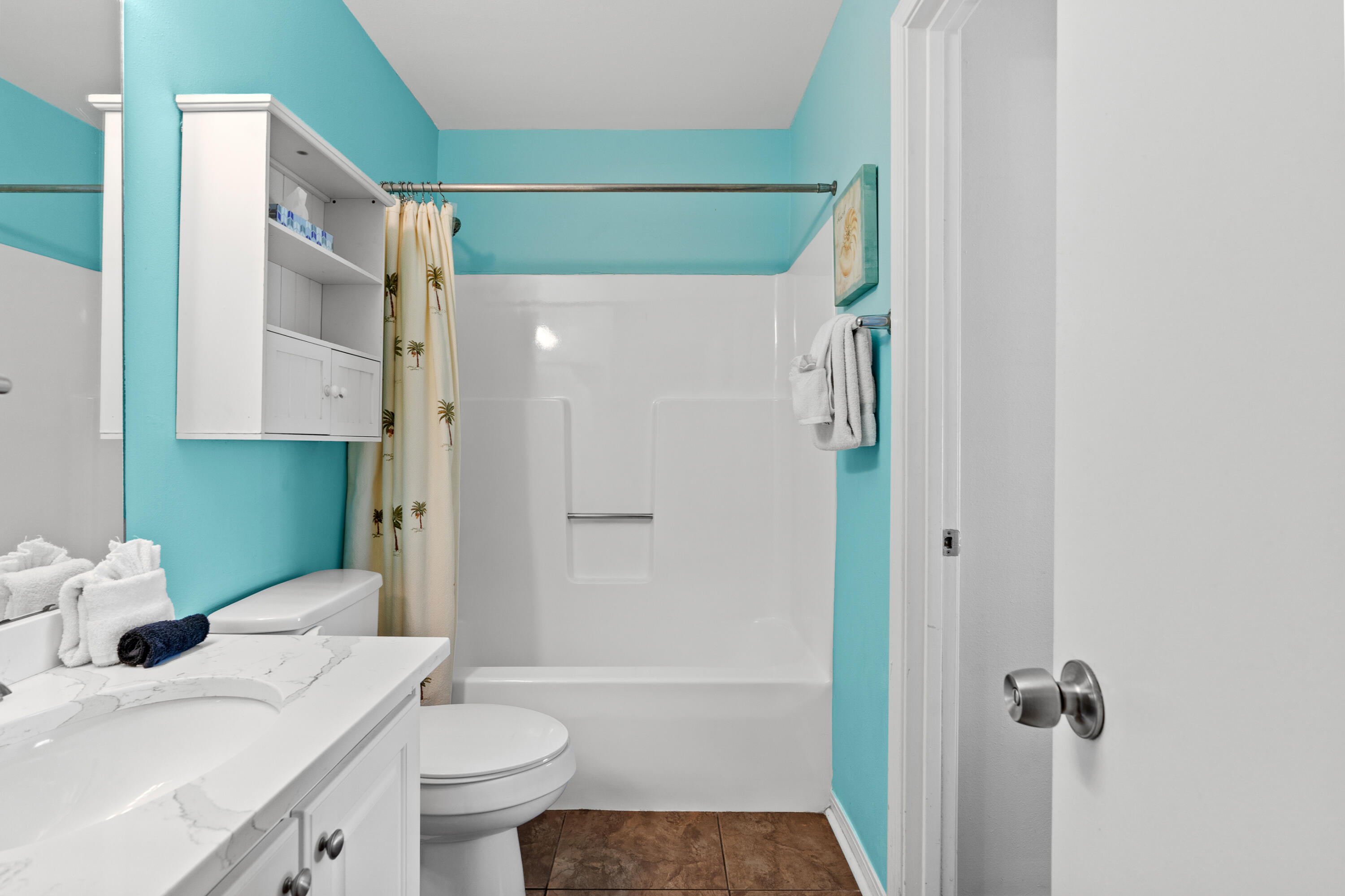 SUMMER BREEZE CONDO - Residential