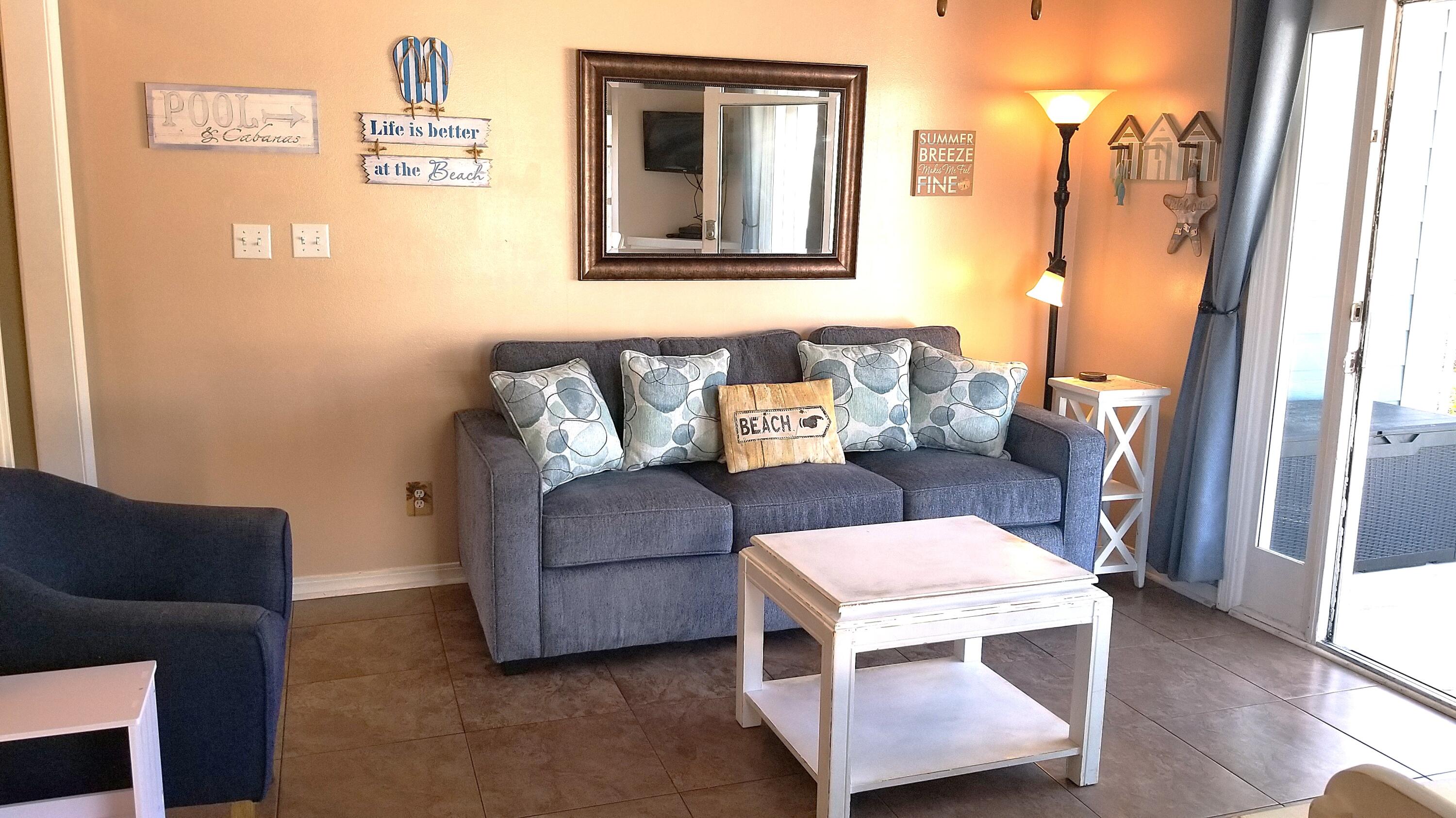 SUMMER BREEZE CONDO - Residential