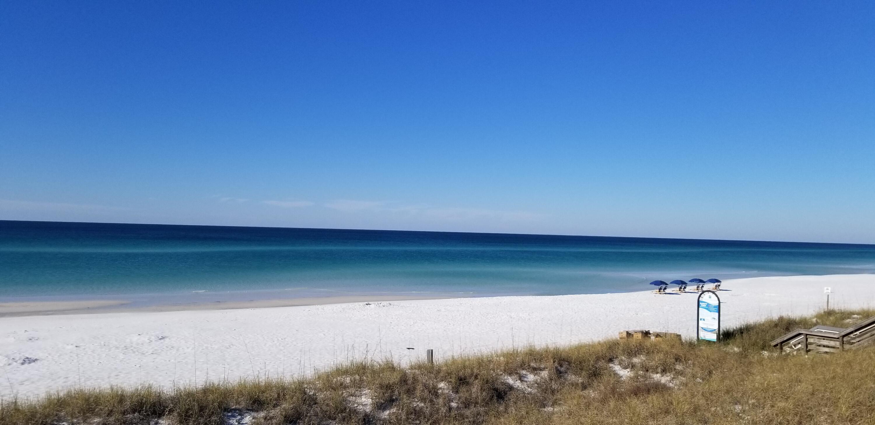 SUMMER BREEZE CONDO - Residential