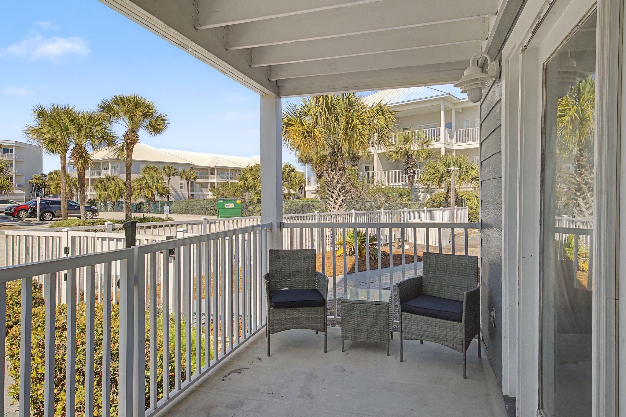 SUMMER BREEZE CONDO - Residential