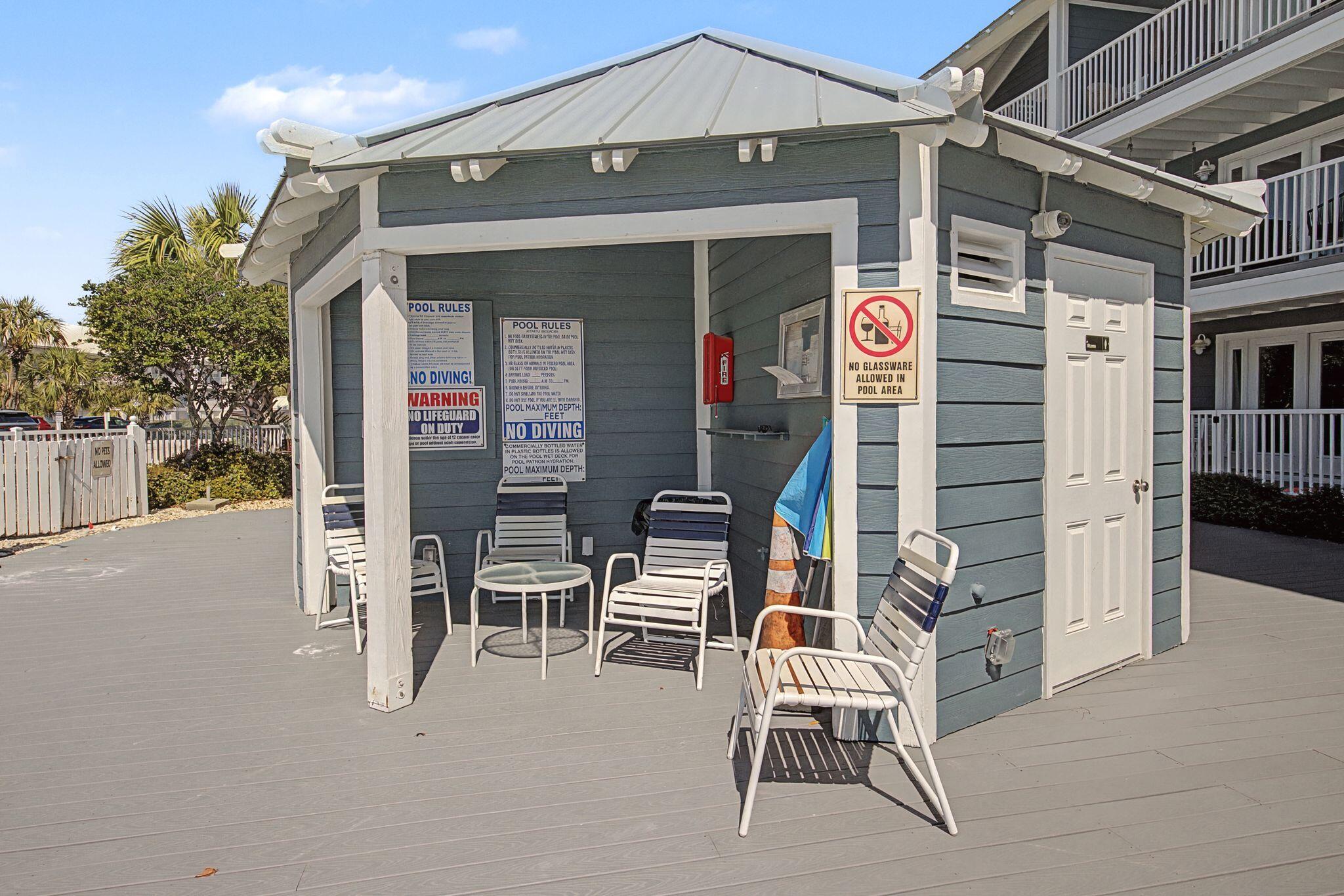 SUMMER BREEZE CONDO - Residential