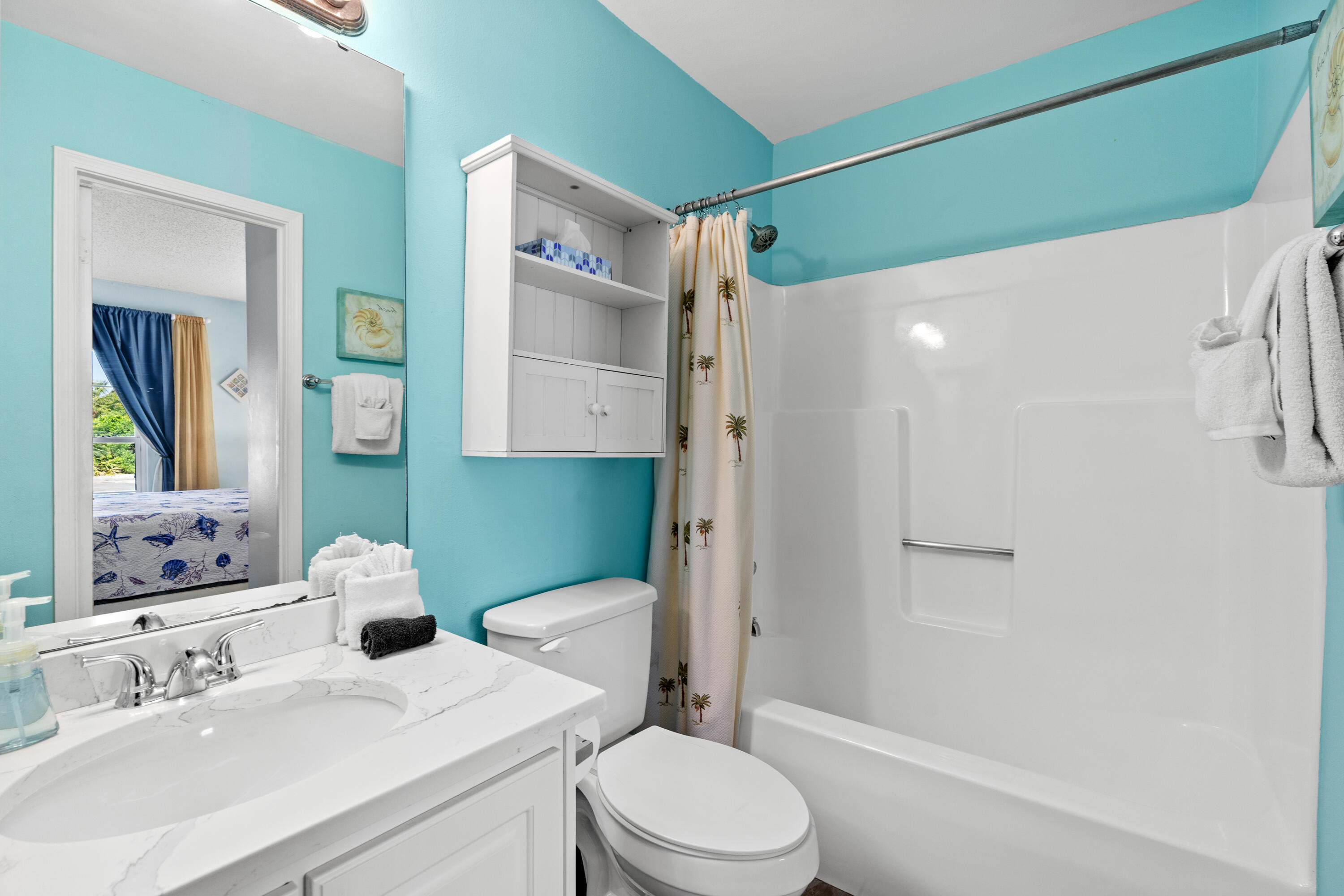 SUMMER BREEZE CONDO - Residential