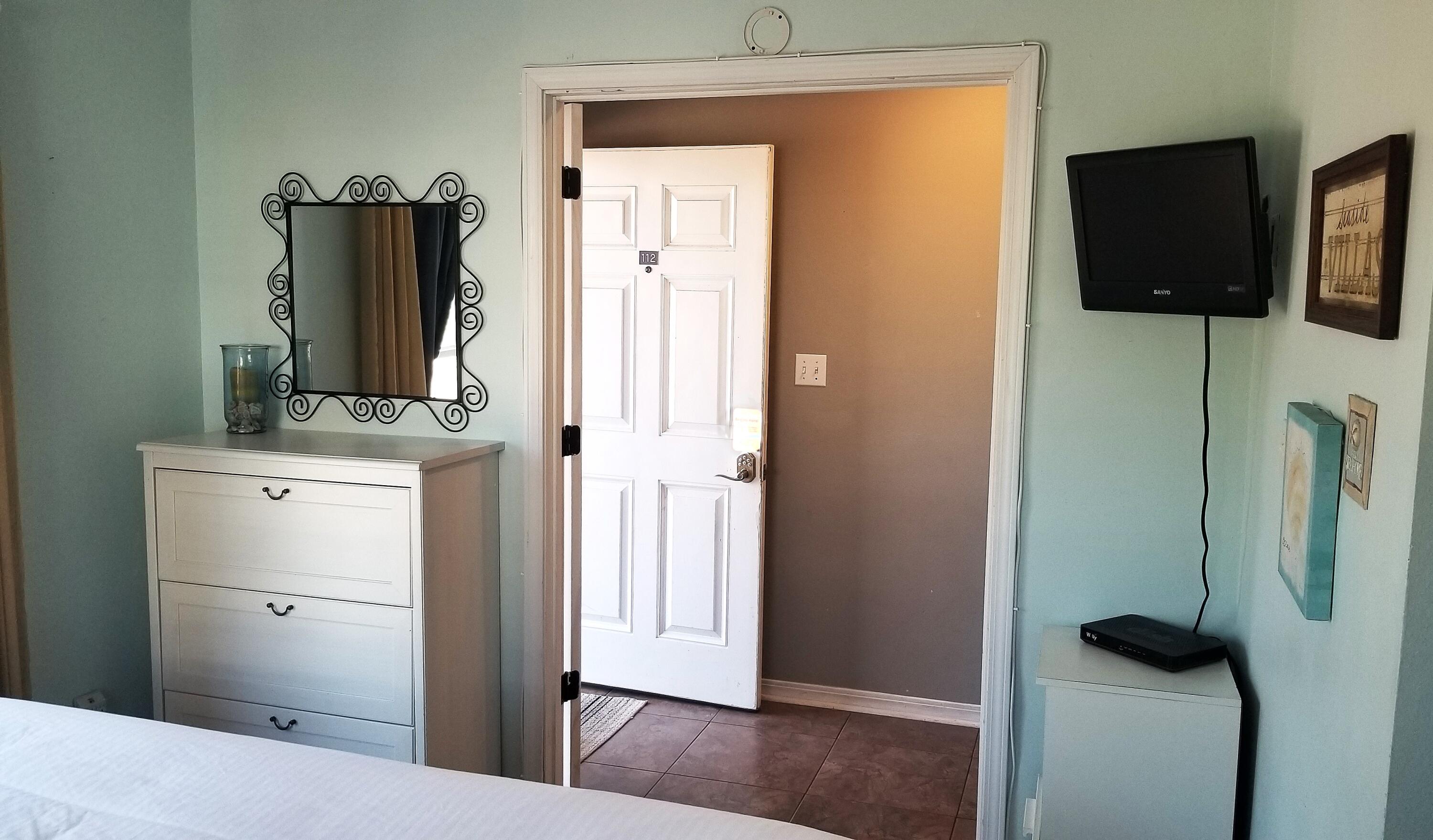 SUMMER BREEZE CONDO - Residential