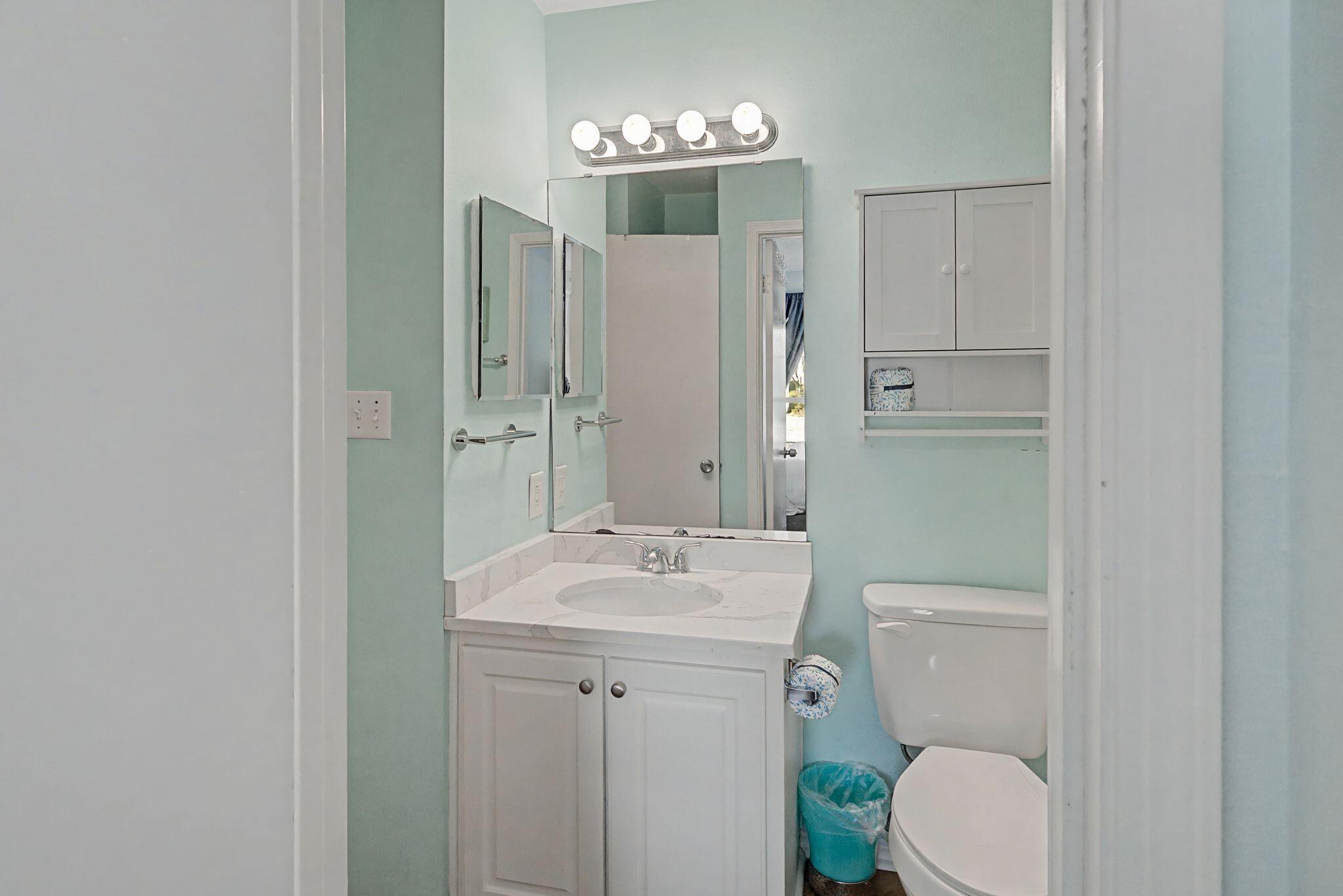 SUMMER BREEZE CONDO - Residential