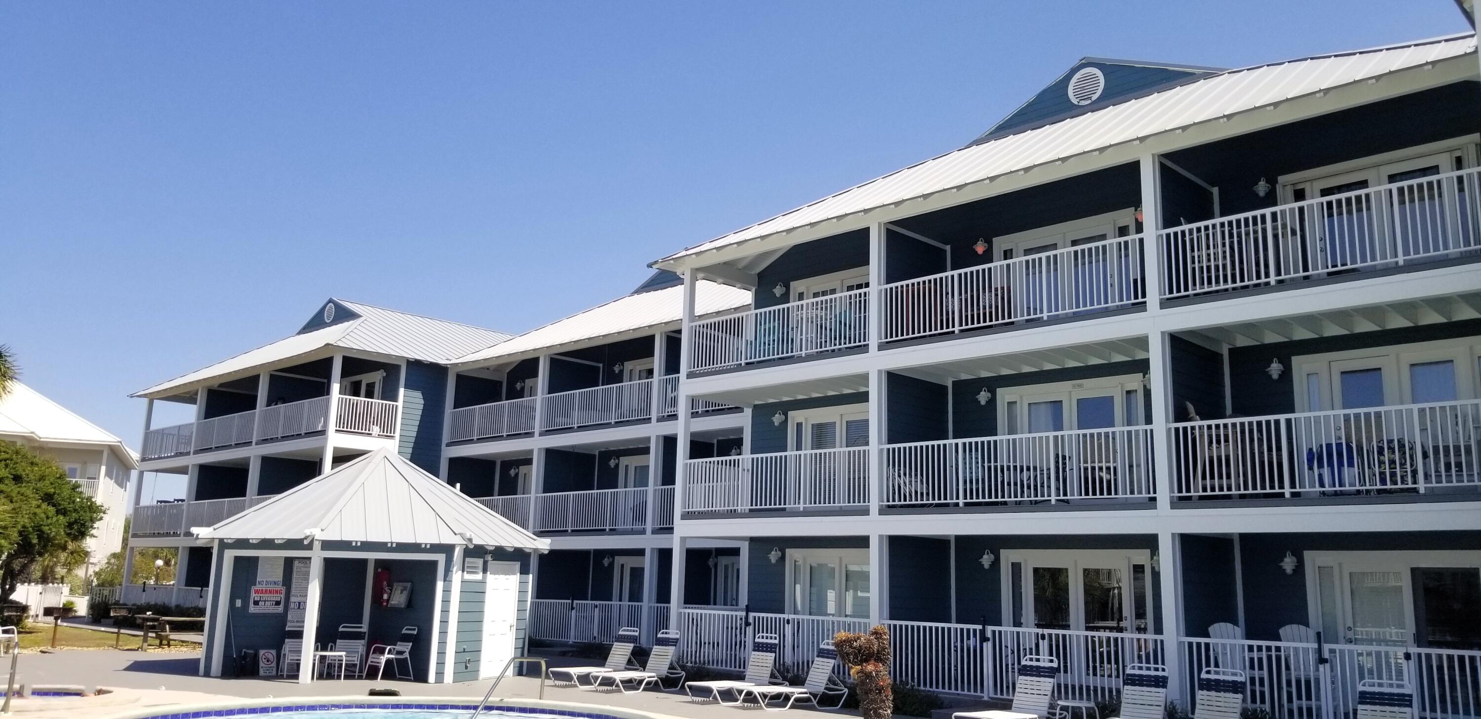 SUMMER BREEZE CONDO - Residential