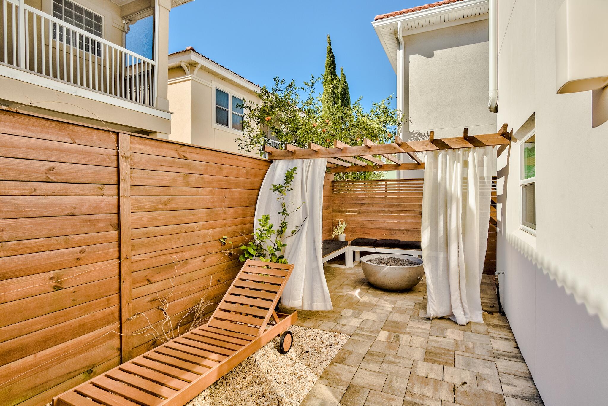 CALUSA BAY S/D - Residential