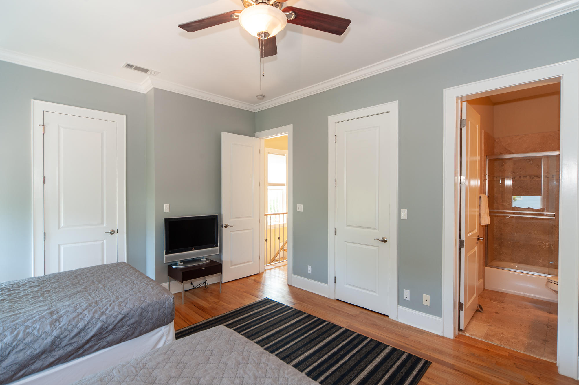 SUMMER PLACE - Residential