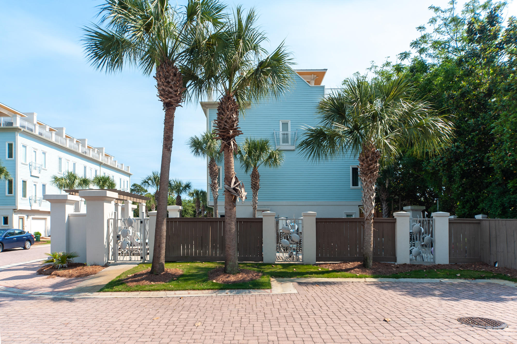 SUMMER PLACE - Residential