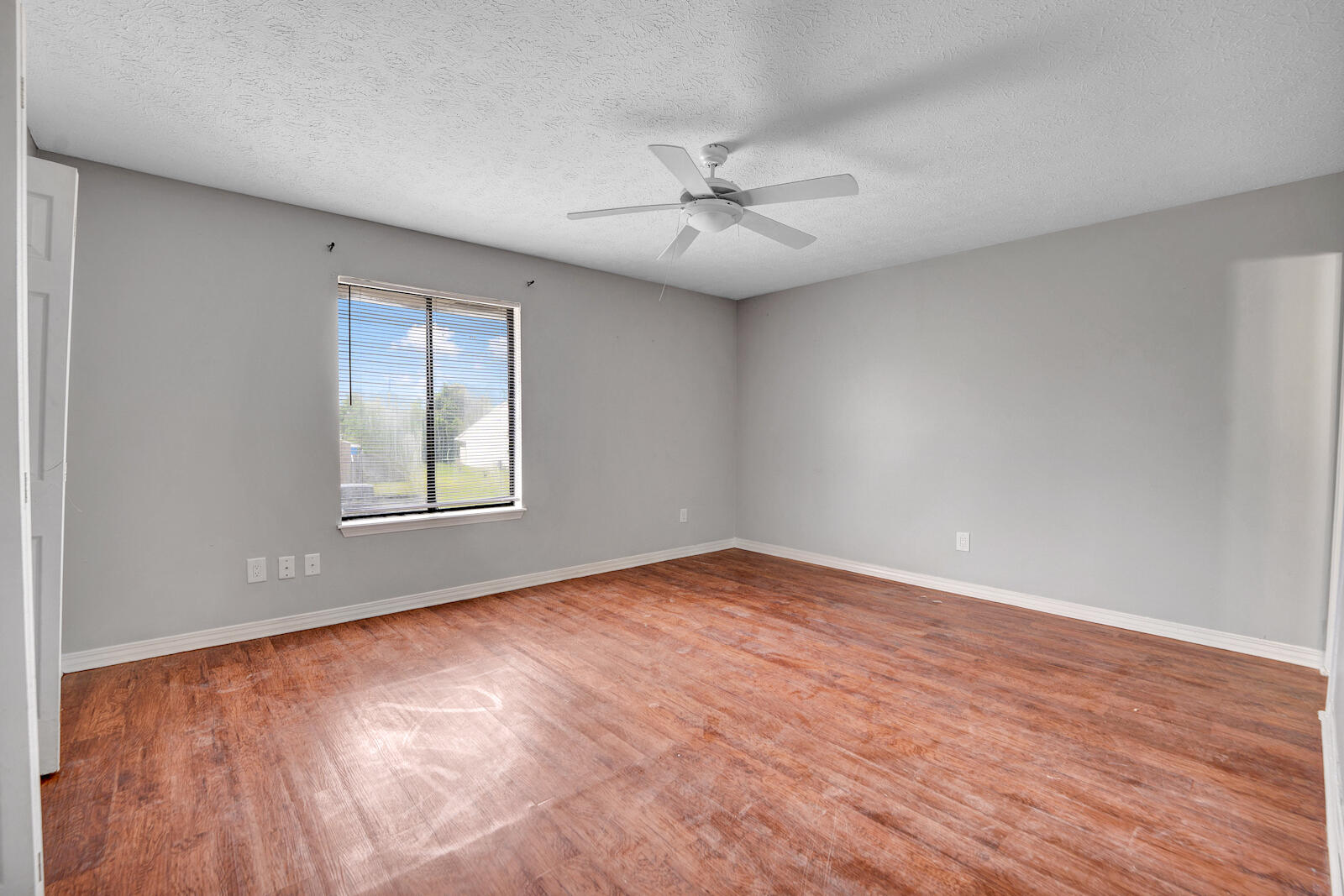 NORTHSIDE ESTATES - Residential Lease