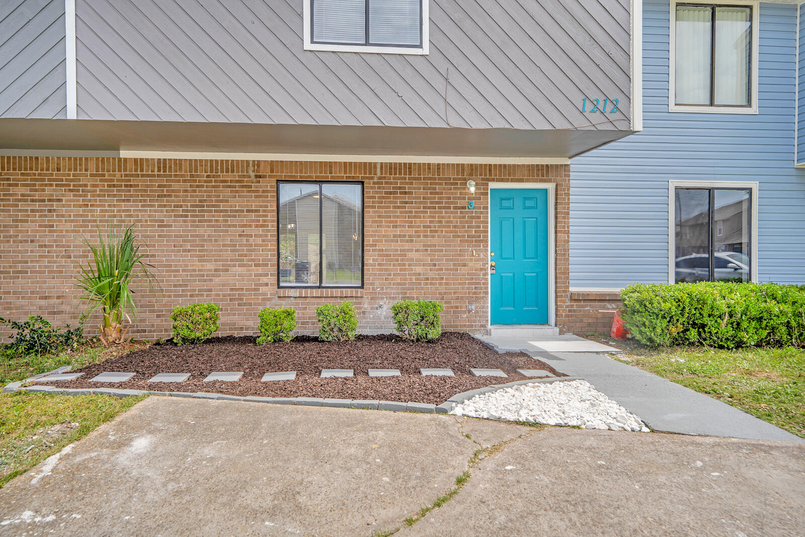 NORTHSIDE ESTATES - Residential Lease