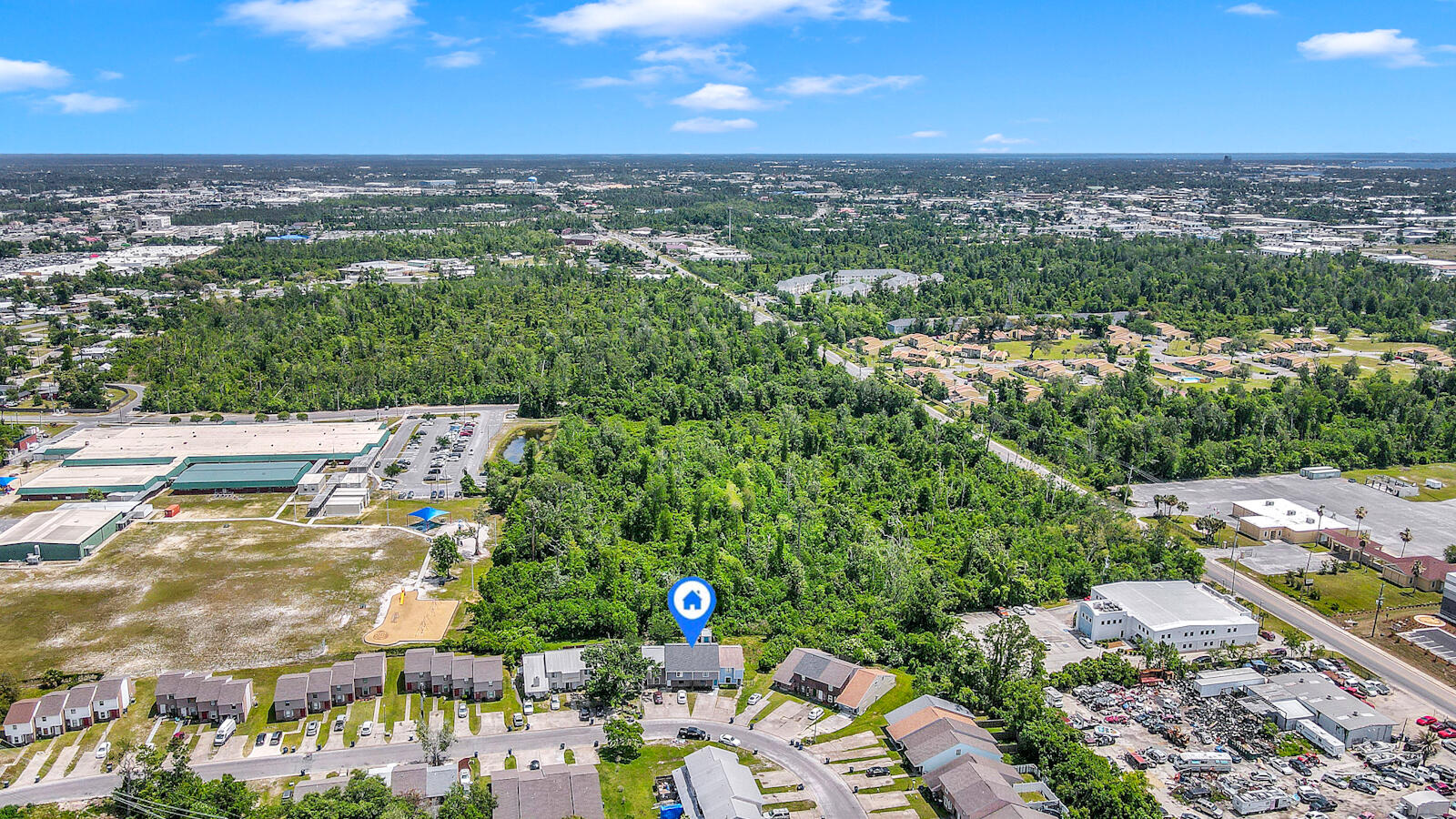 NORTHSIDE ESTATES - Residential Lease