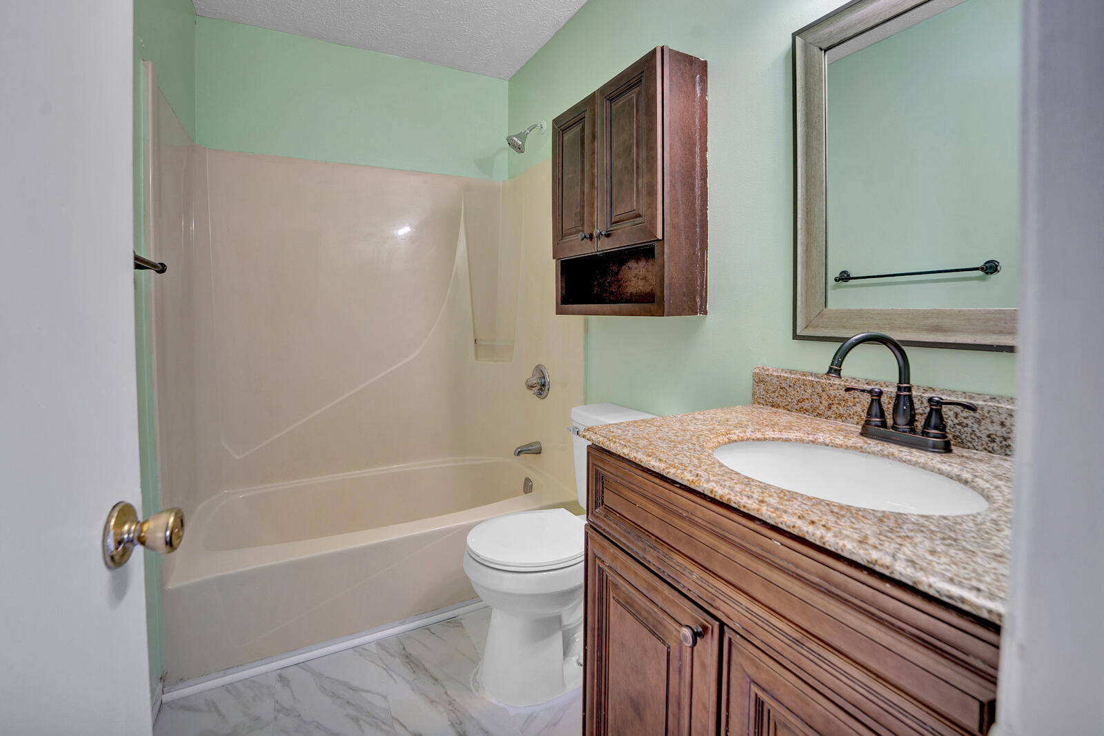 NORTHSIDE ESTATES - Residential Lease