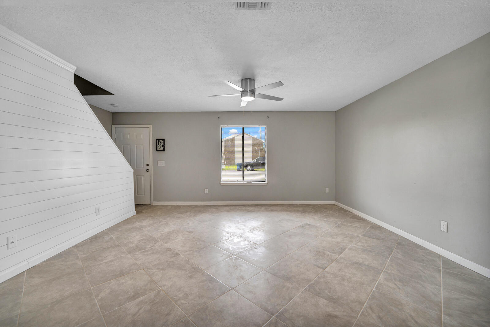 NORTHSIDE ESTATES - Residential Lease