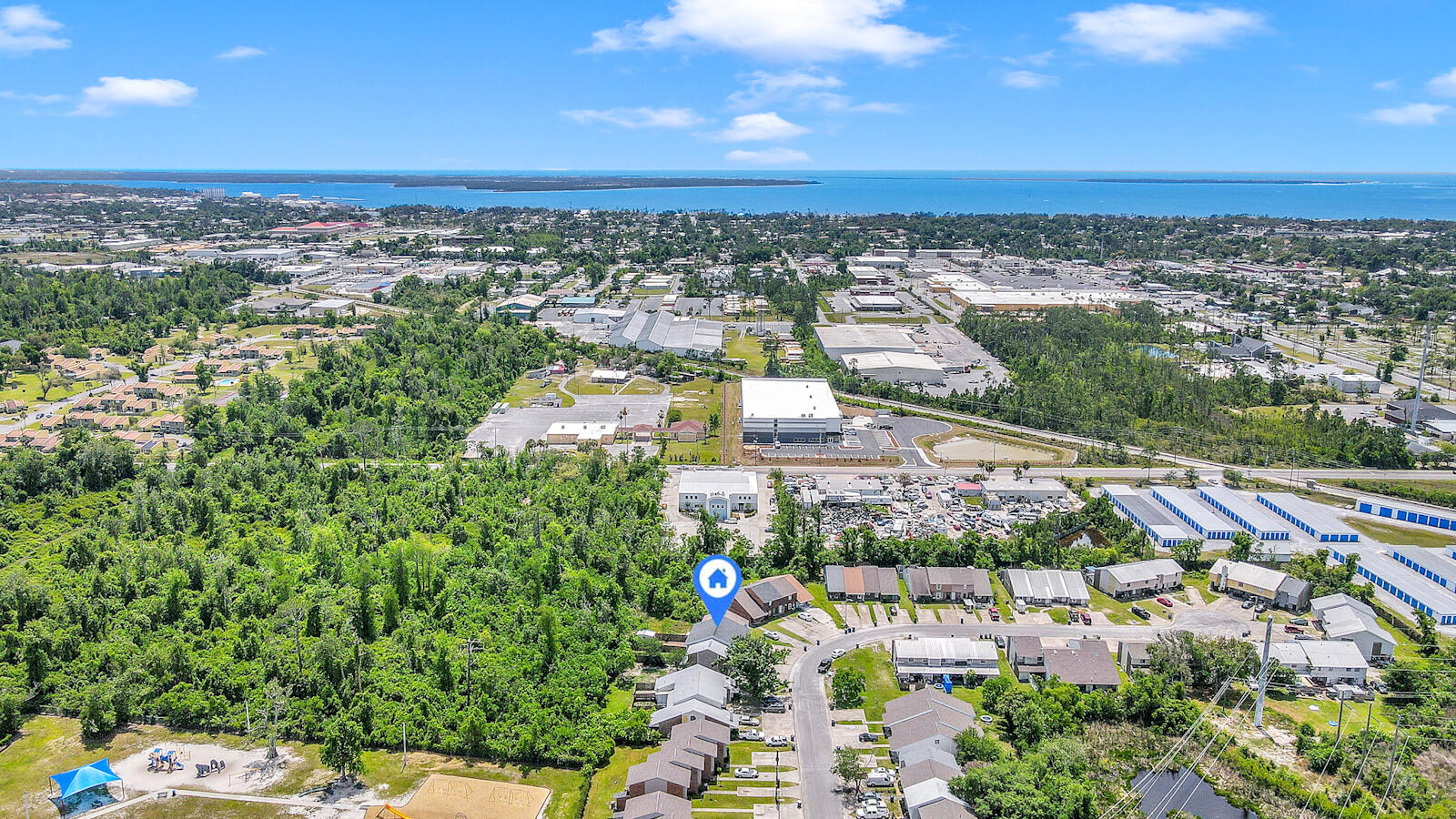 NORTHSIDE ESTATES - Residential Lease