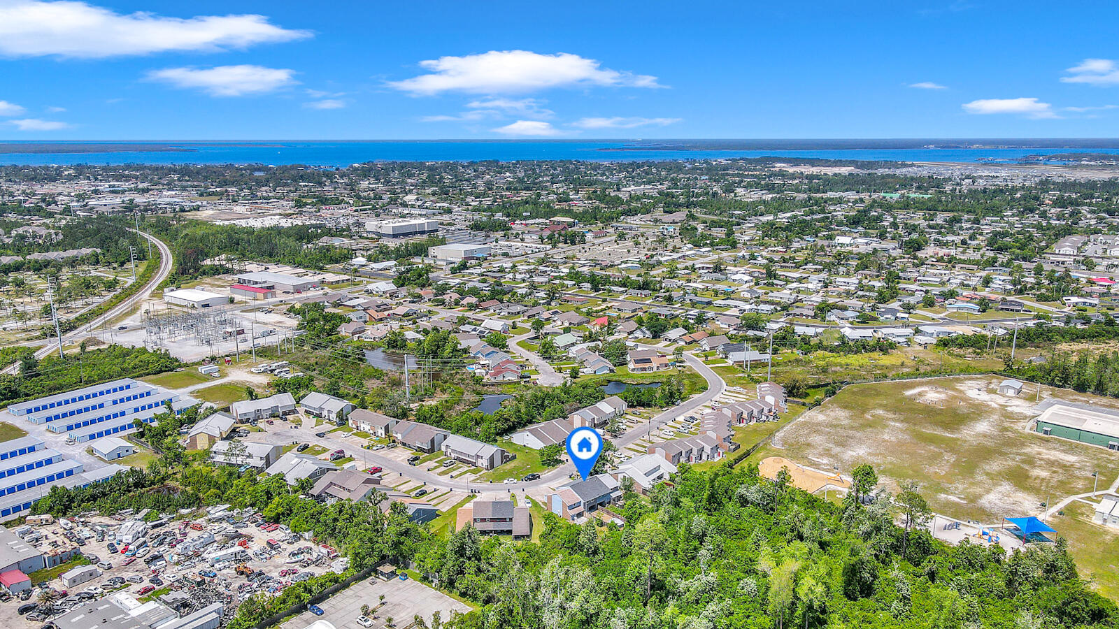 NORTHSIDE ESTATES - Residential Lease