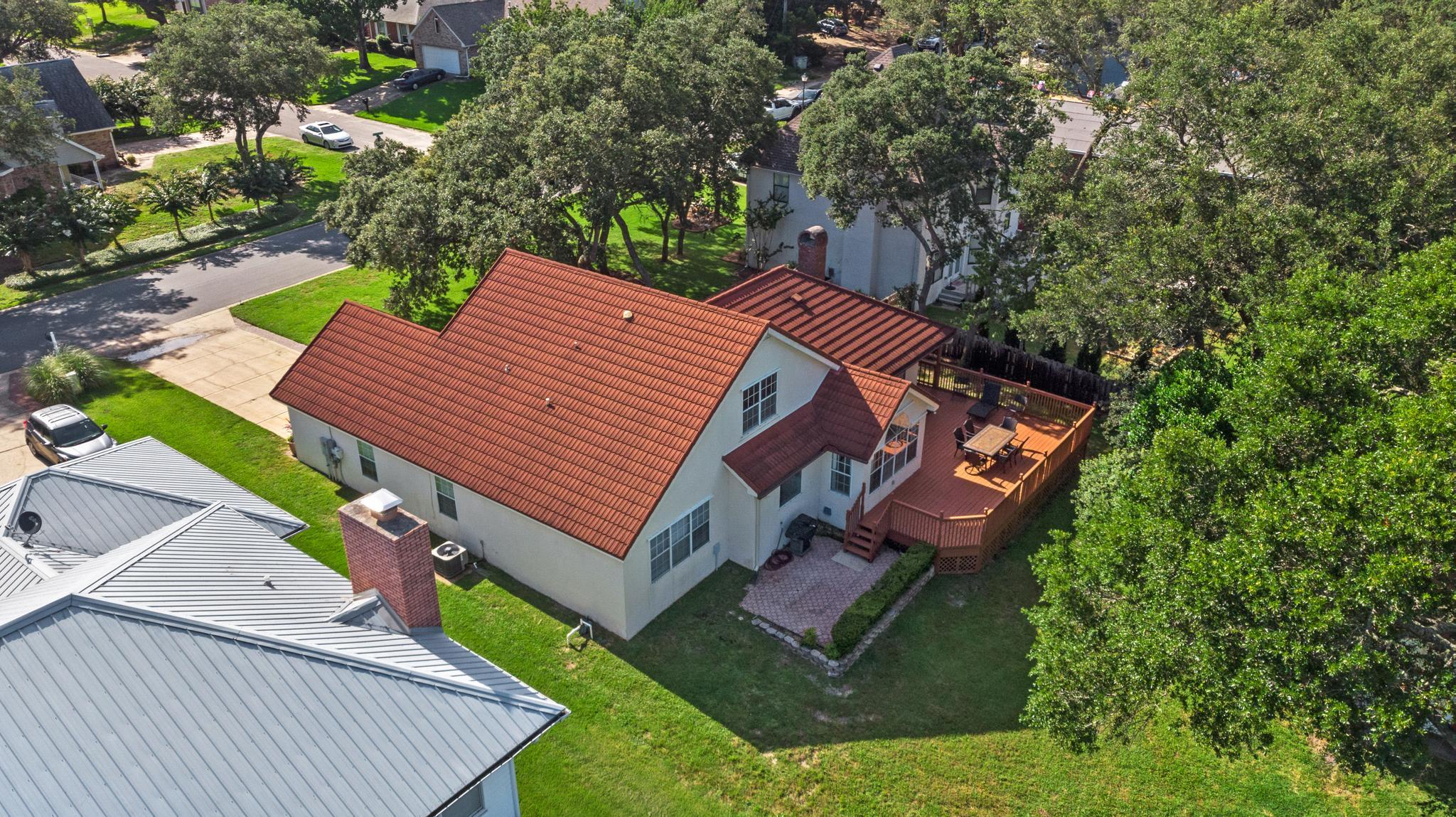 LAKE POINTE - Residential