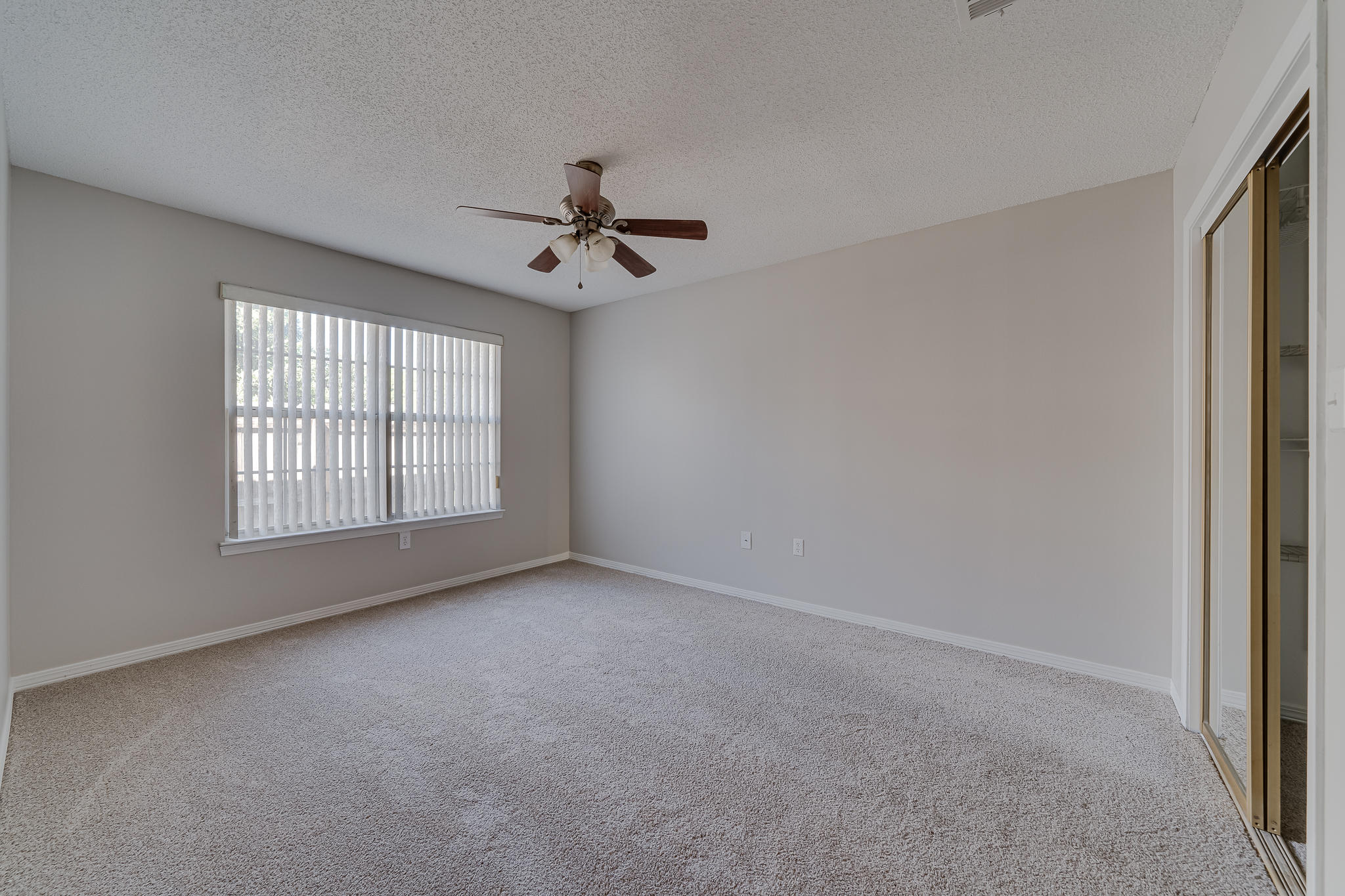 CRYSTAL LAKE ESTATES lot 1 - Residential