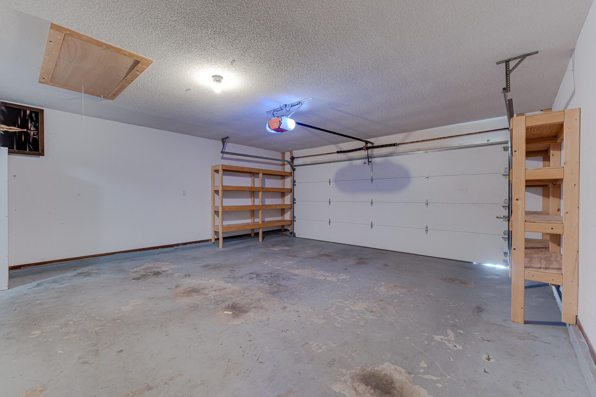 CRYSTAL LAKE ESTATES lot 1 - Residential