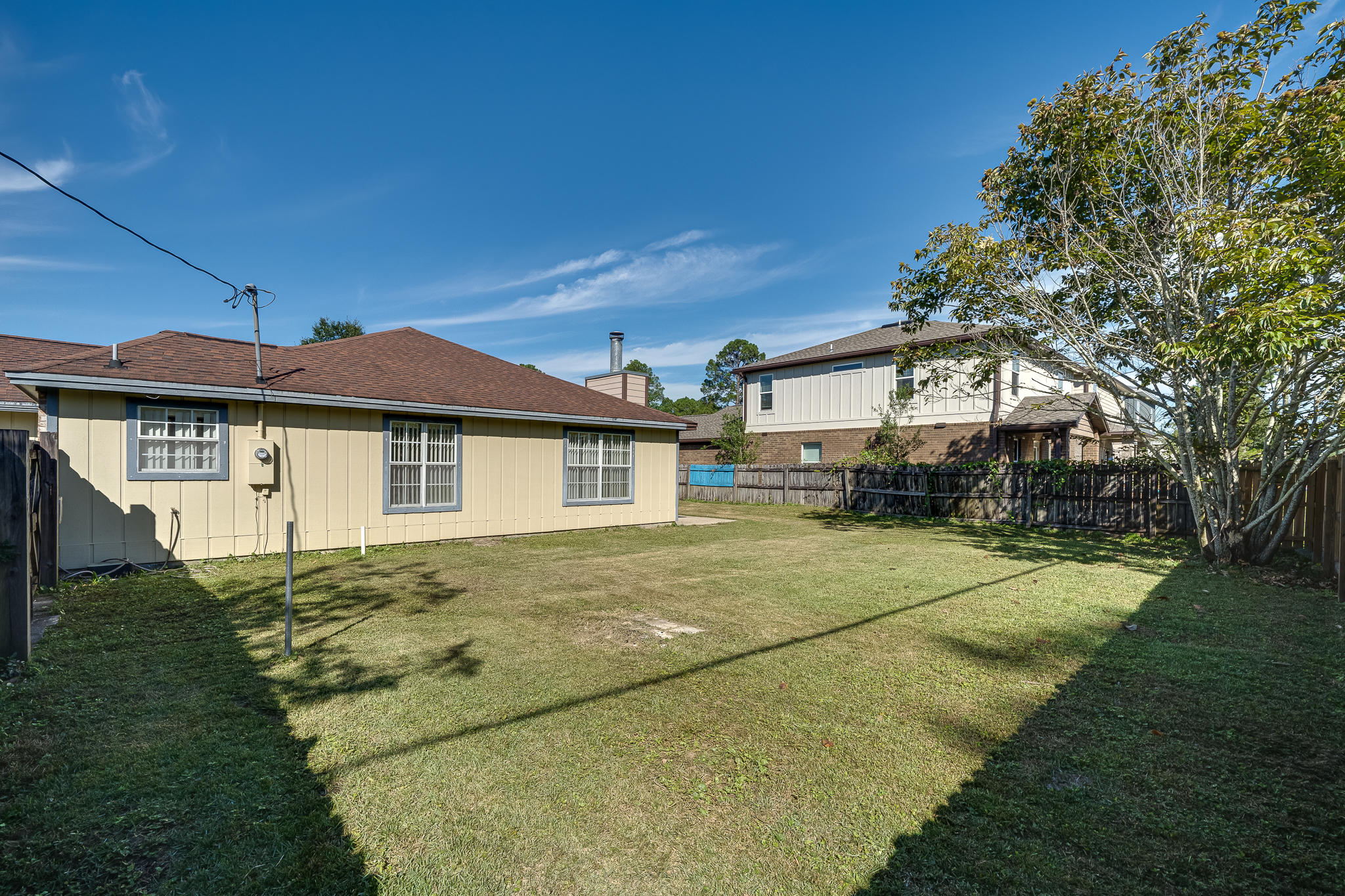 CRYSTAL LAKE ESTATES lot 1 - Residential