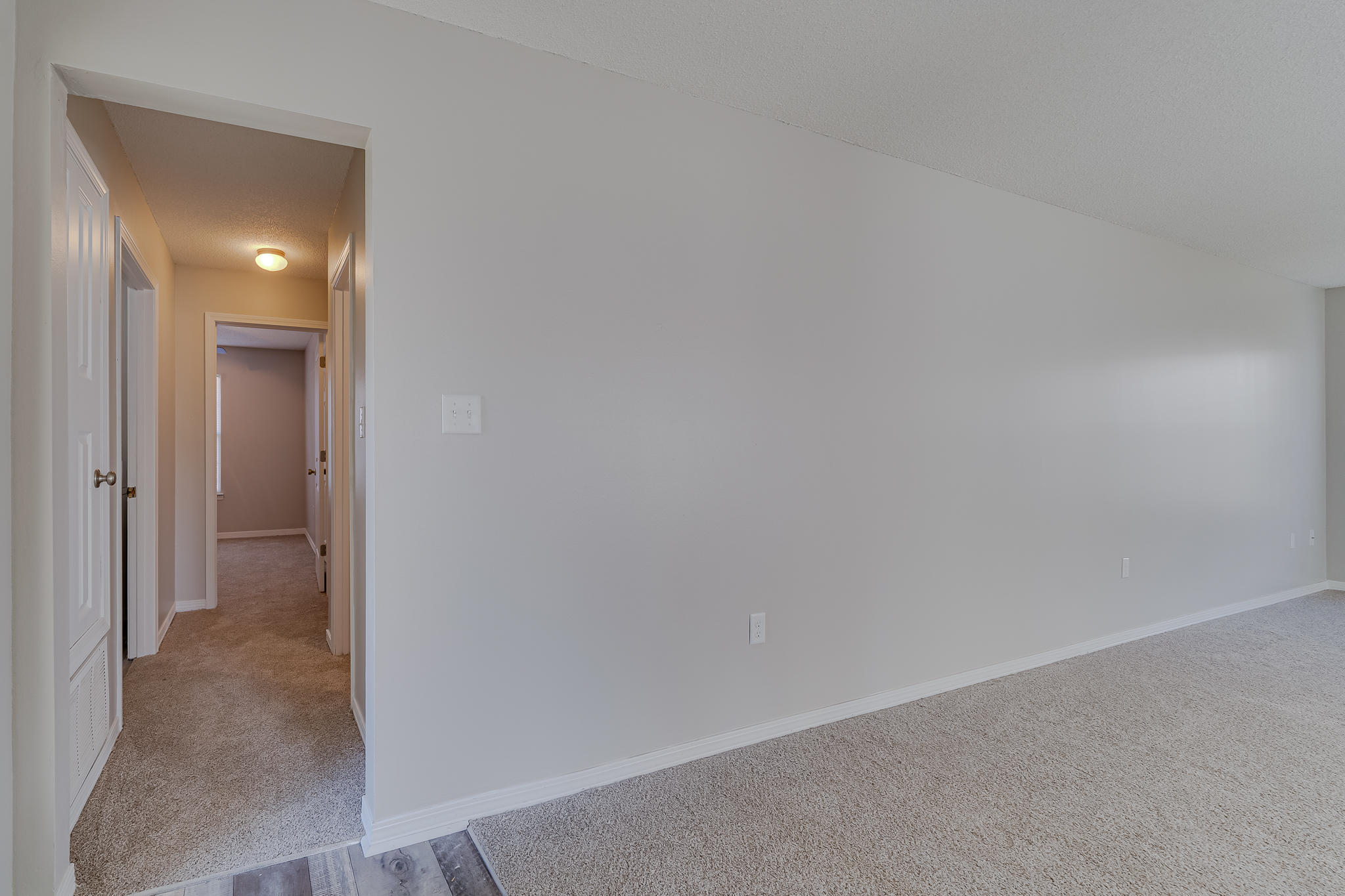 CRYSTAL LAKE ESTATES lot 1 - Residential