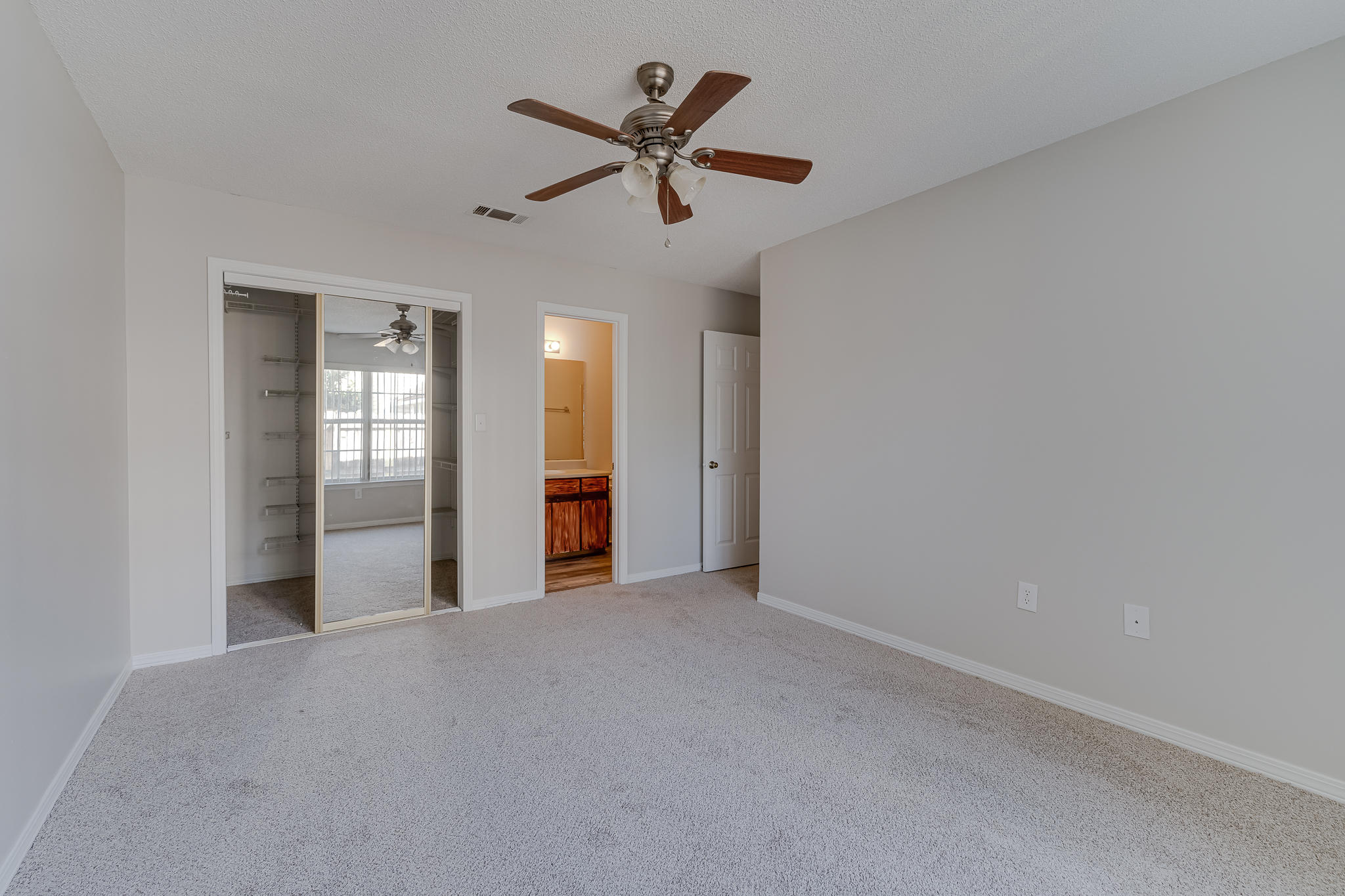 CRYSTAL LAKE ESTATES lot 1 - Residential