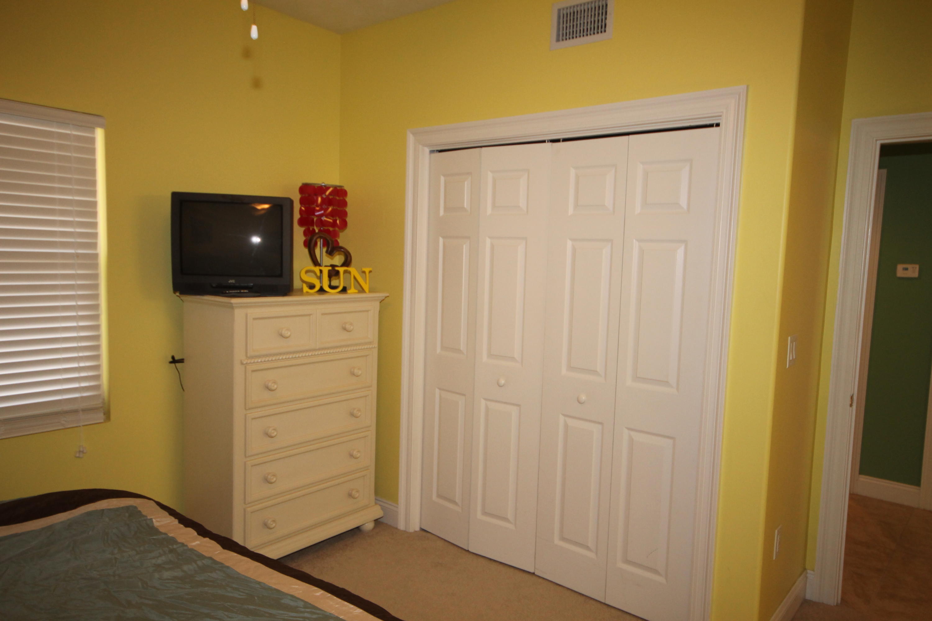 TREASURE ISLAND - Residential