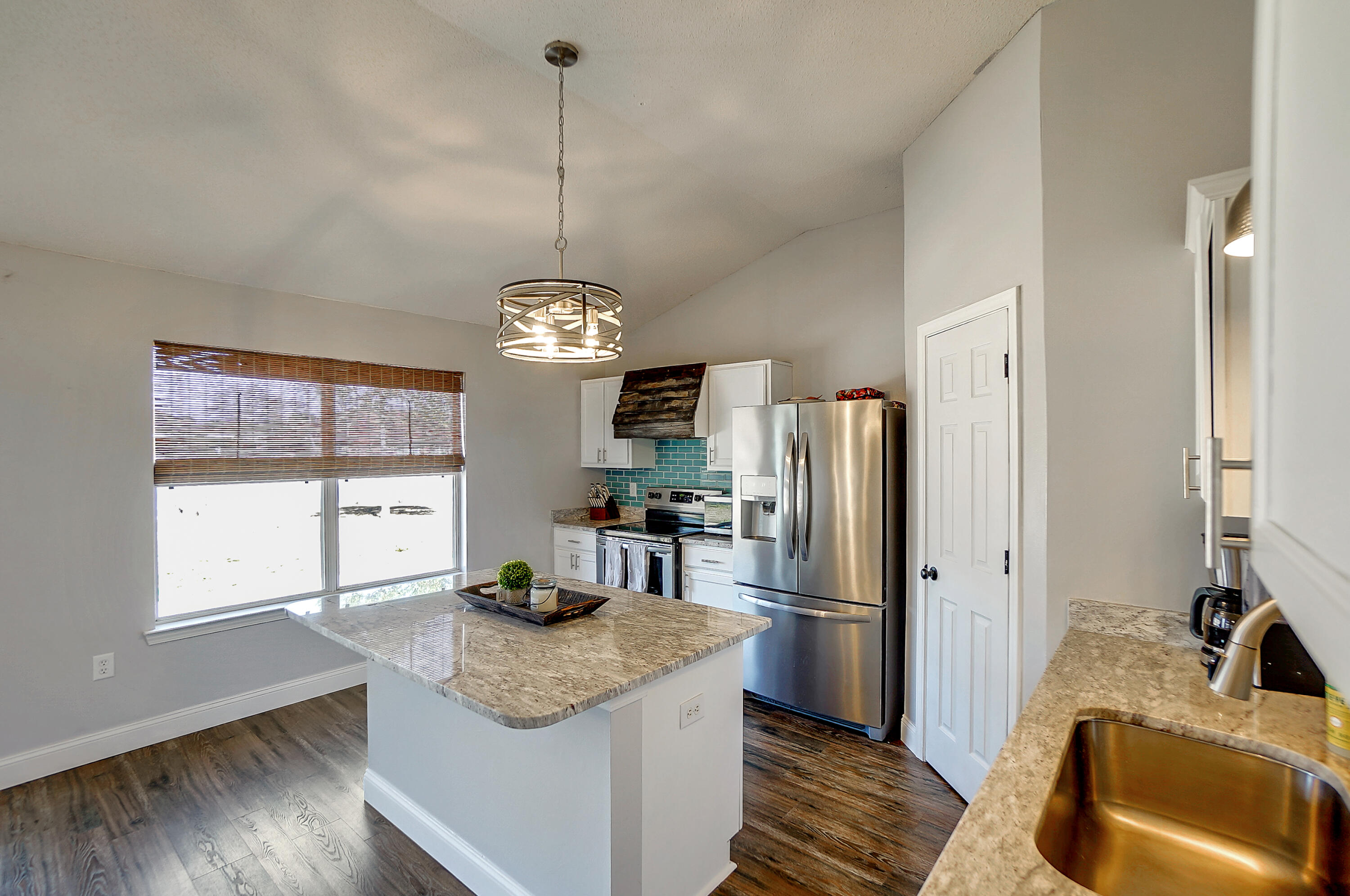 ROSS CROSSING - Residential