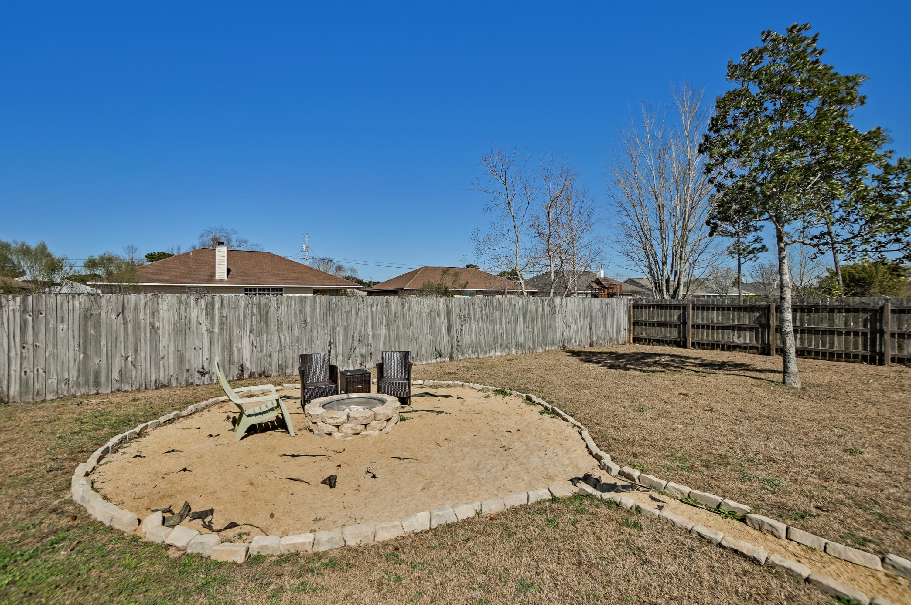 ROSS CROSSING - Residential