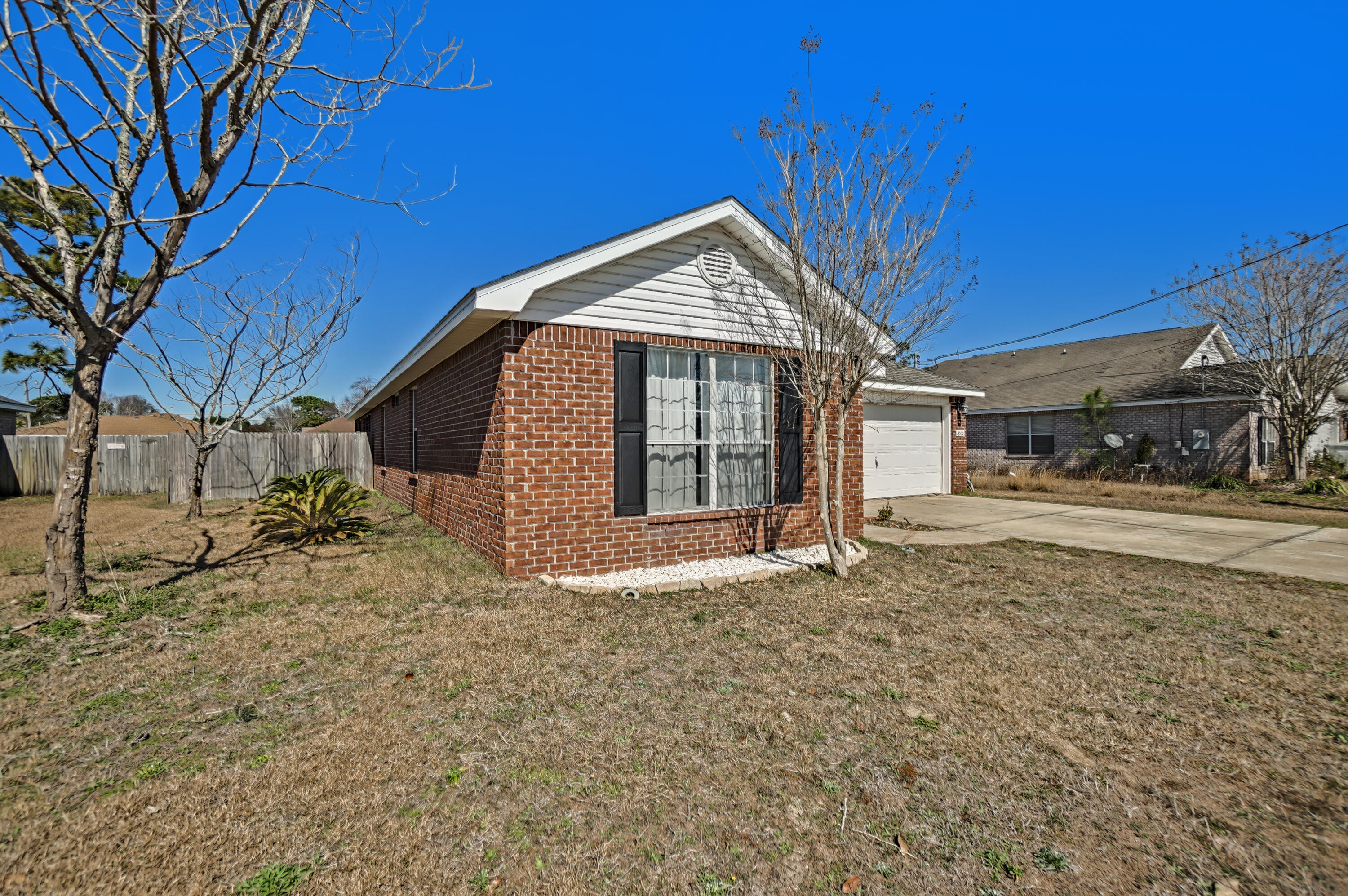 ROSS CROSSING - Residential