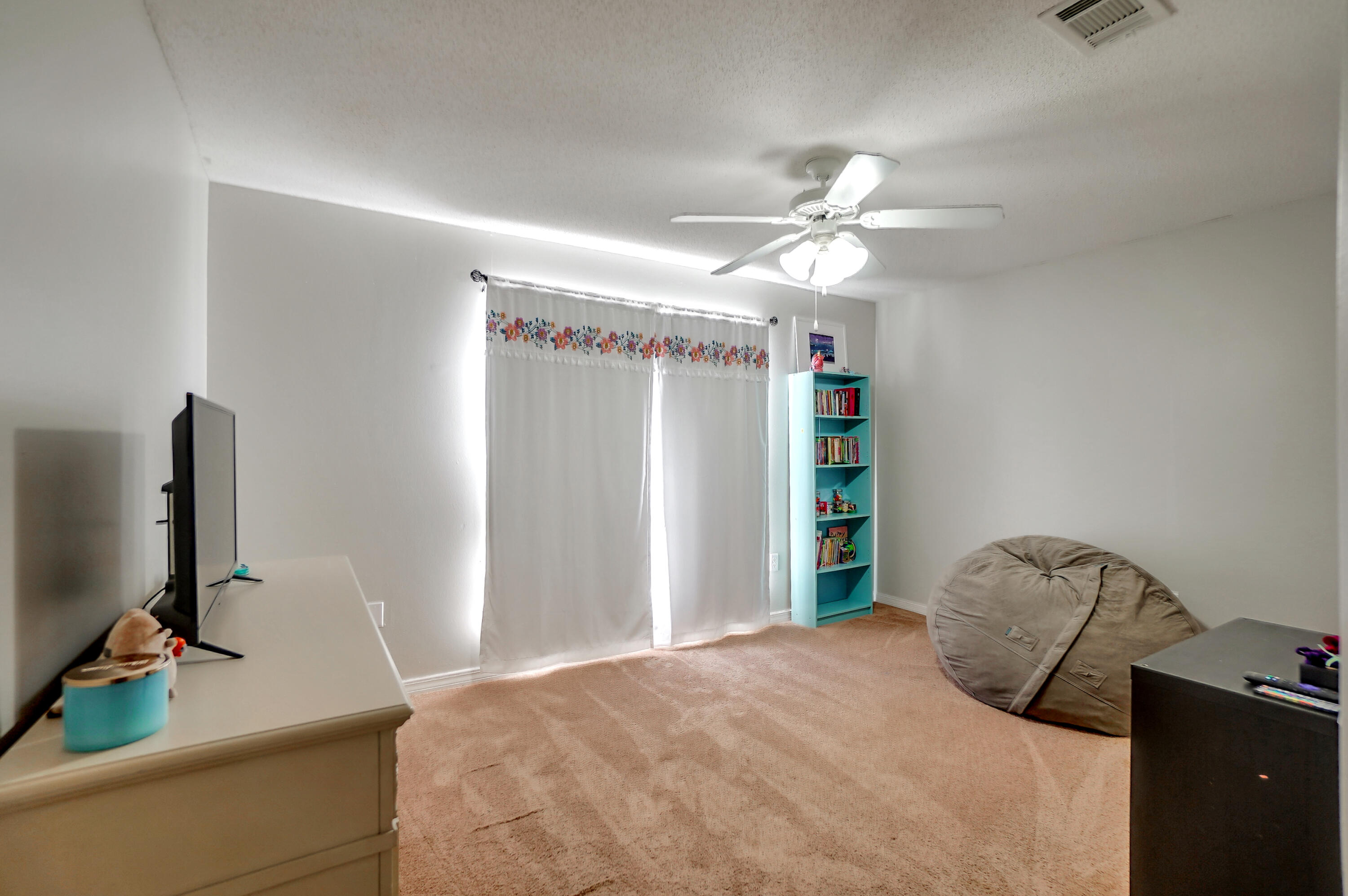 ROSS CROSSING - Residential