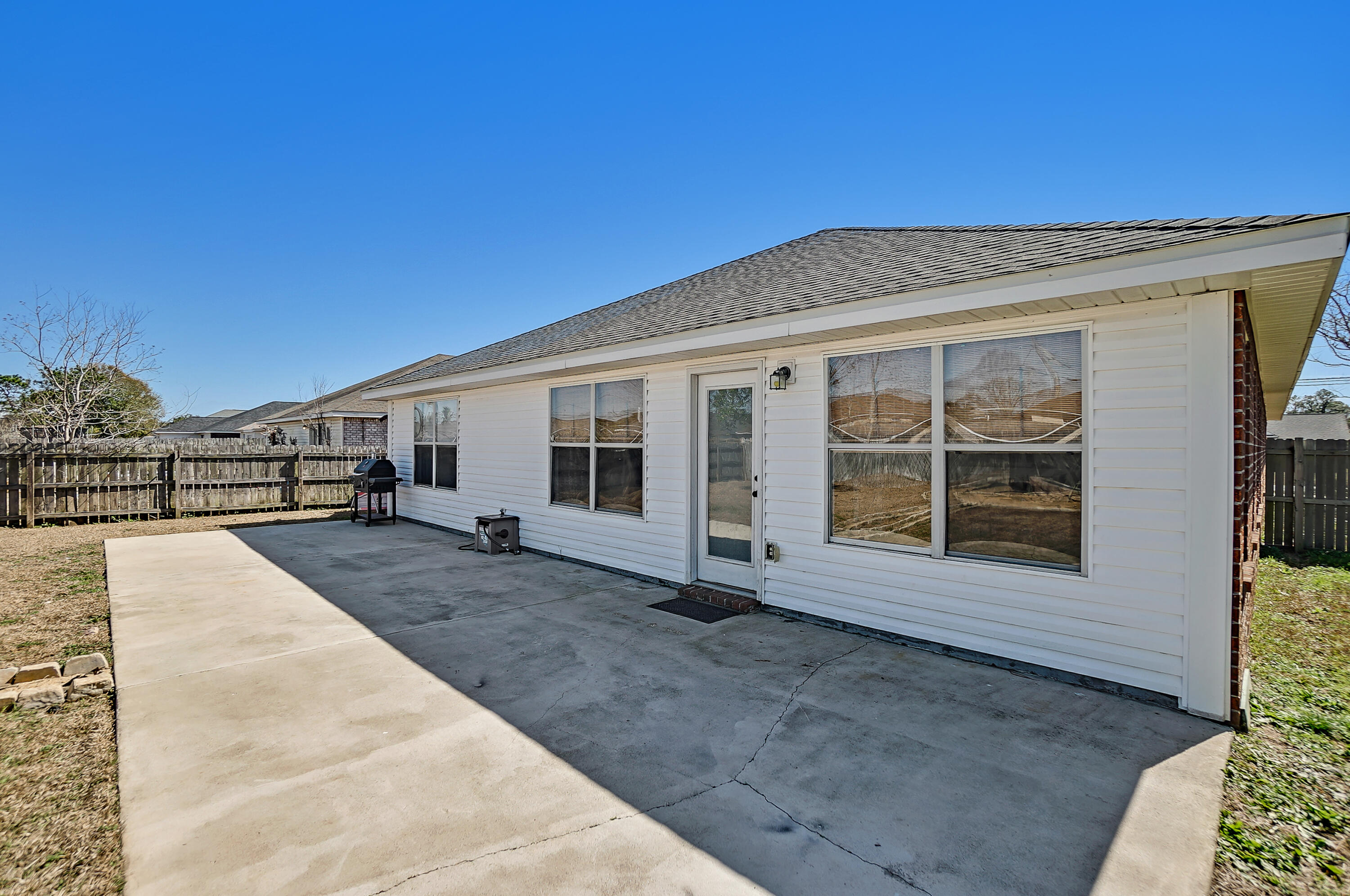 ROSS CROSSING - Residential