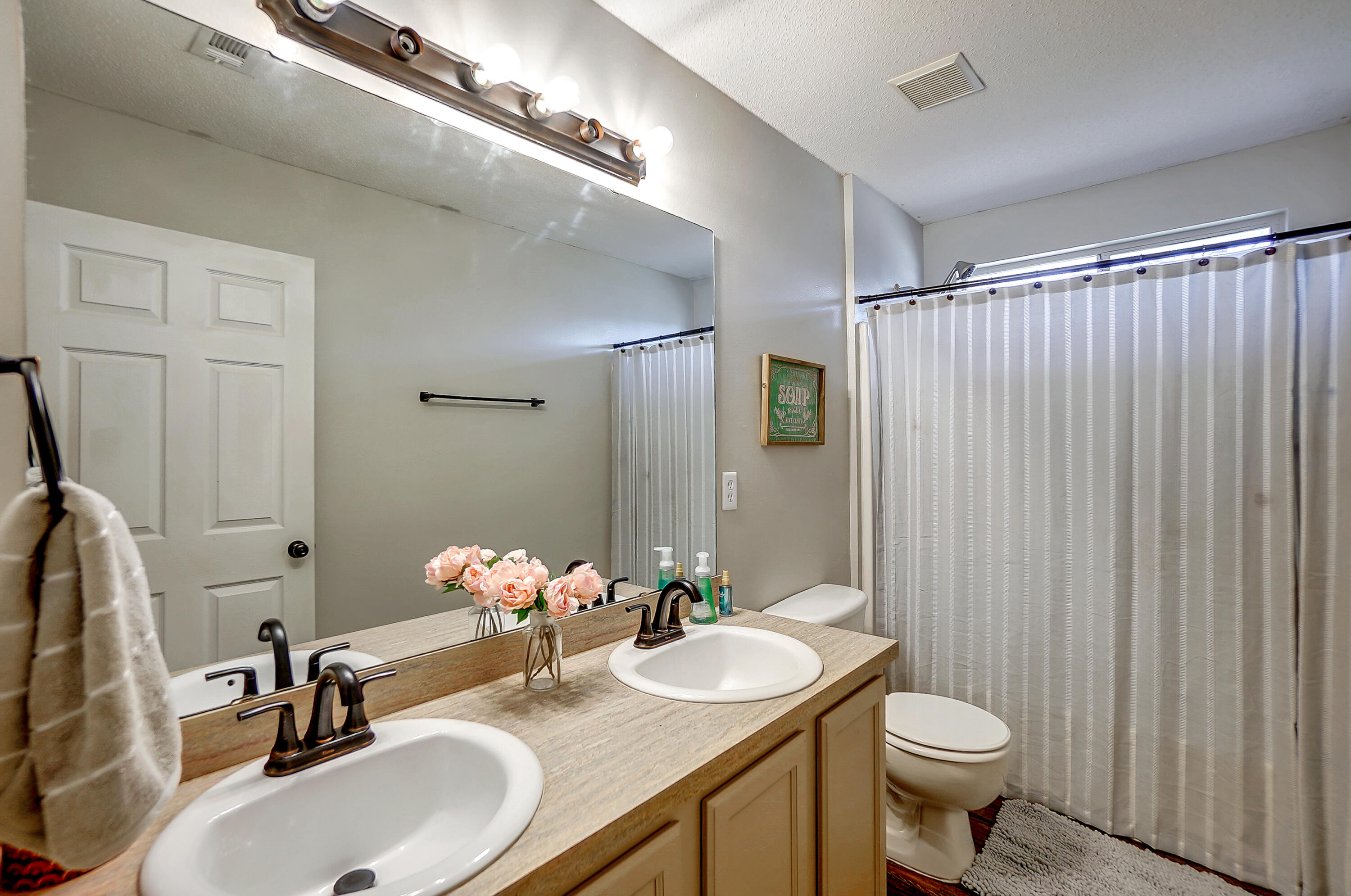 ROSS CROSSING - Residential
