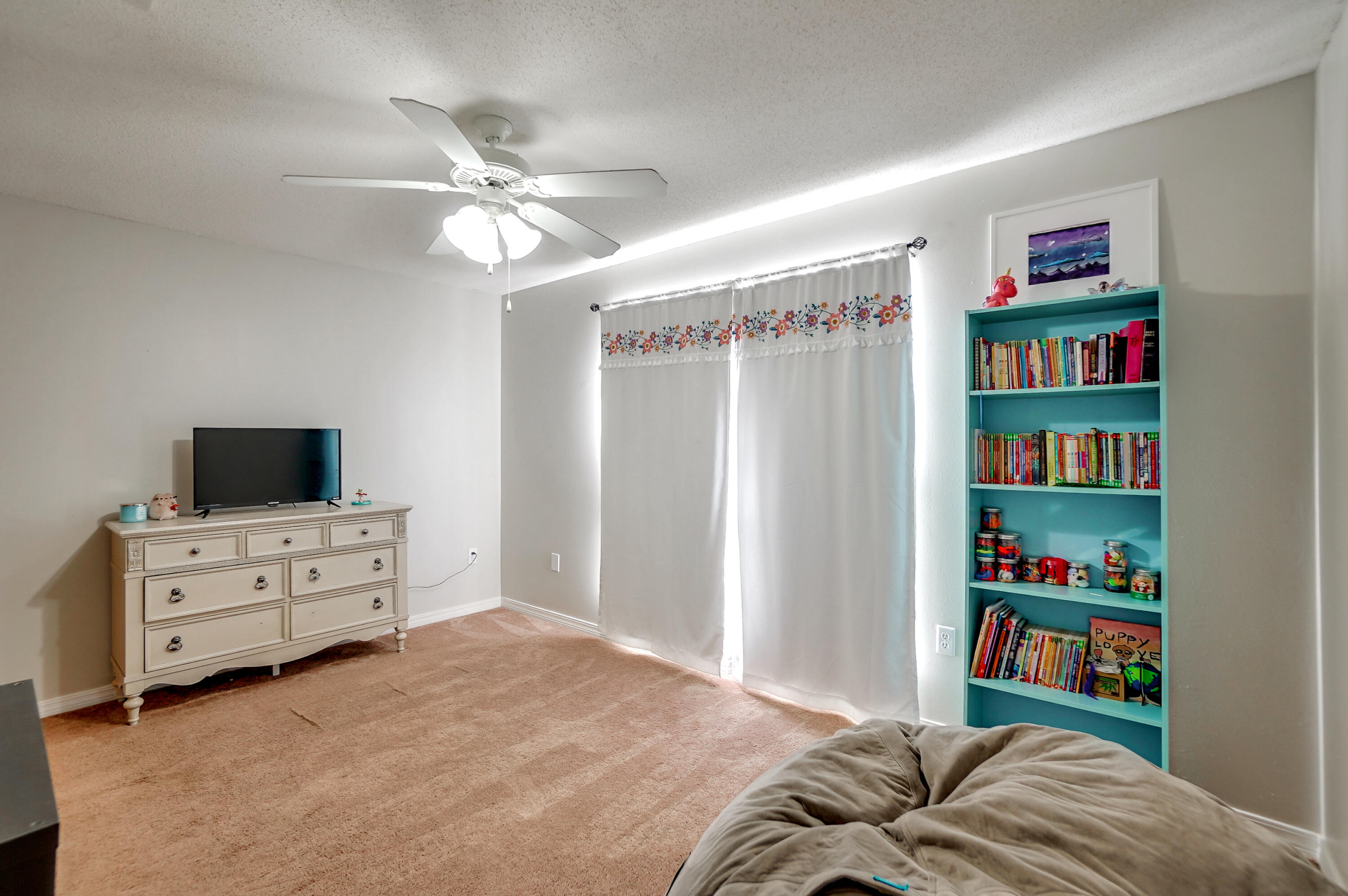 ROSS CROSSING - Residential
