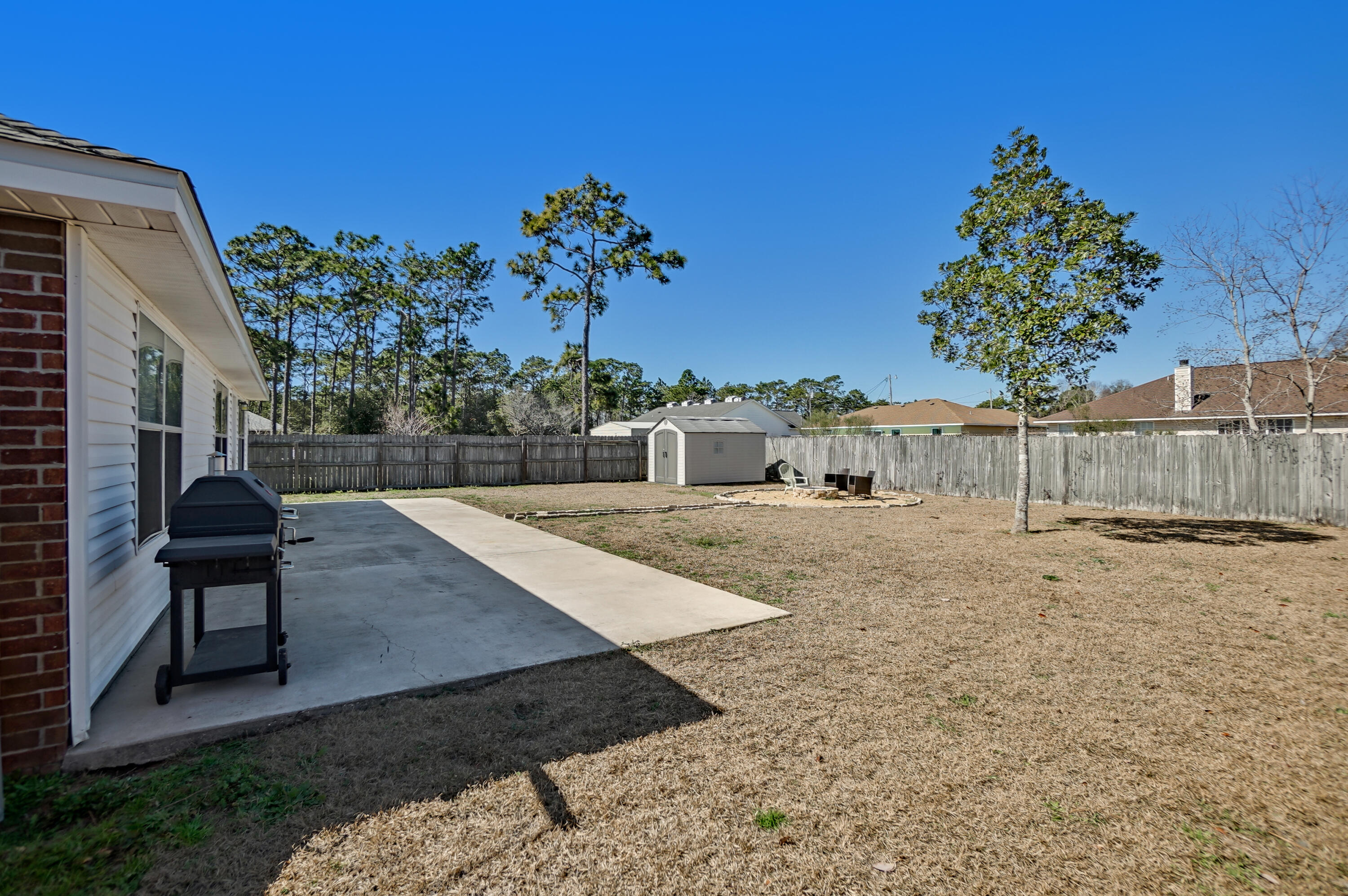 ROSS CROSSING - Residential