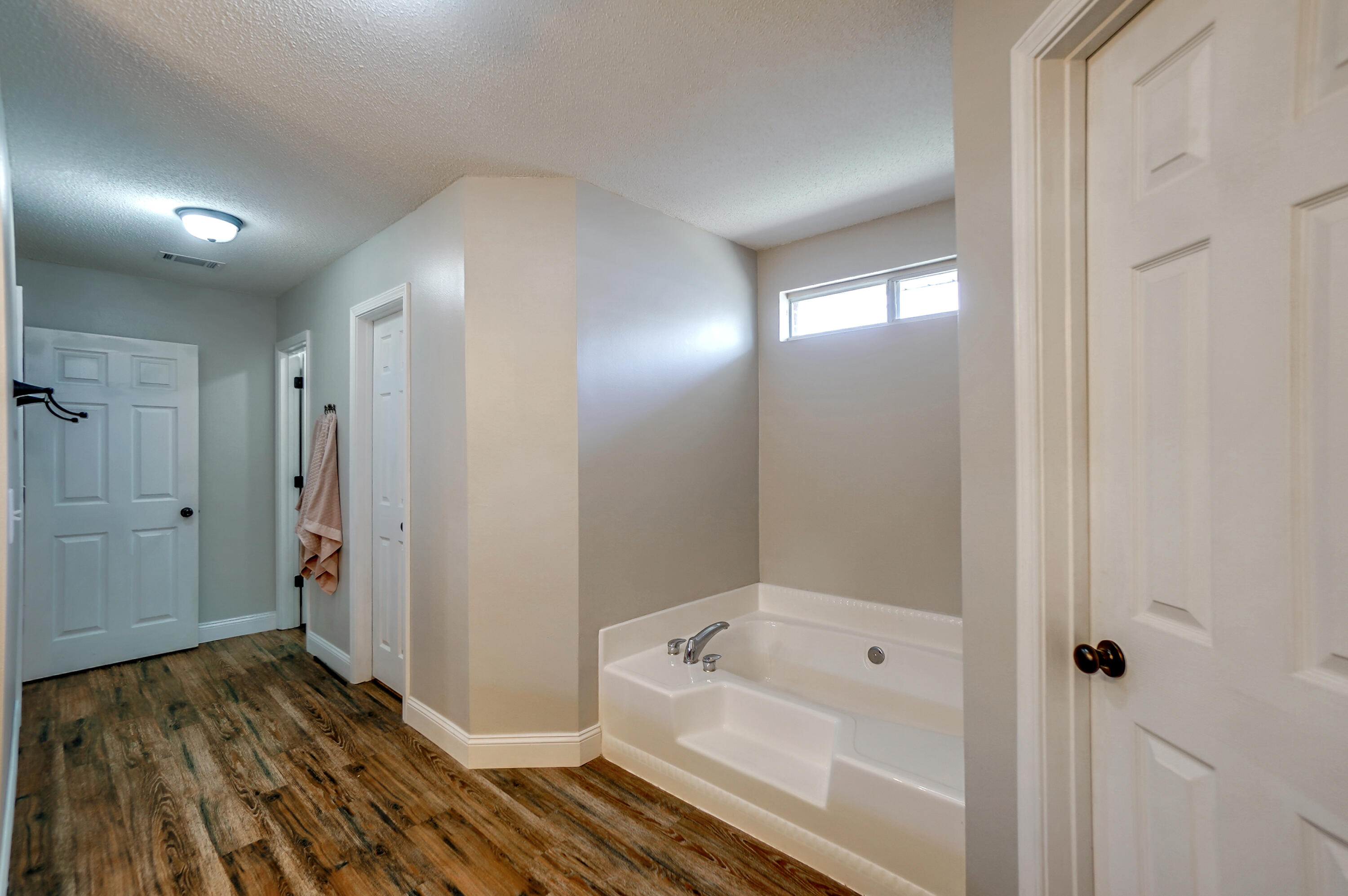 ROSS CROSSING - Residential