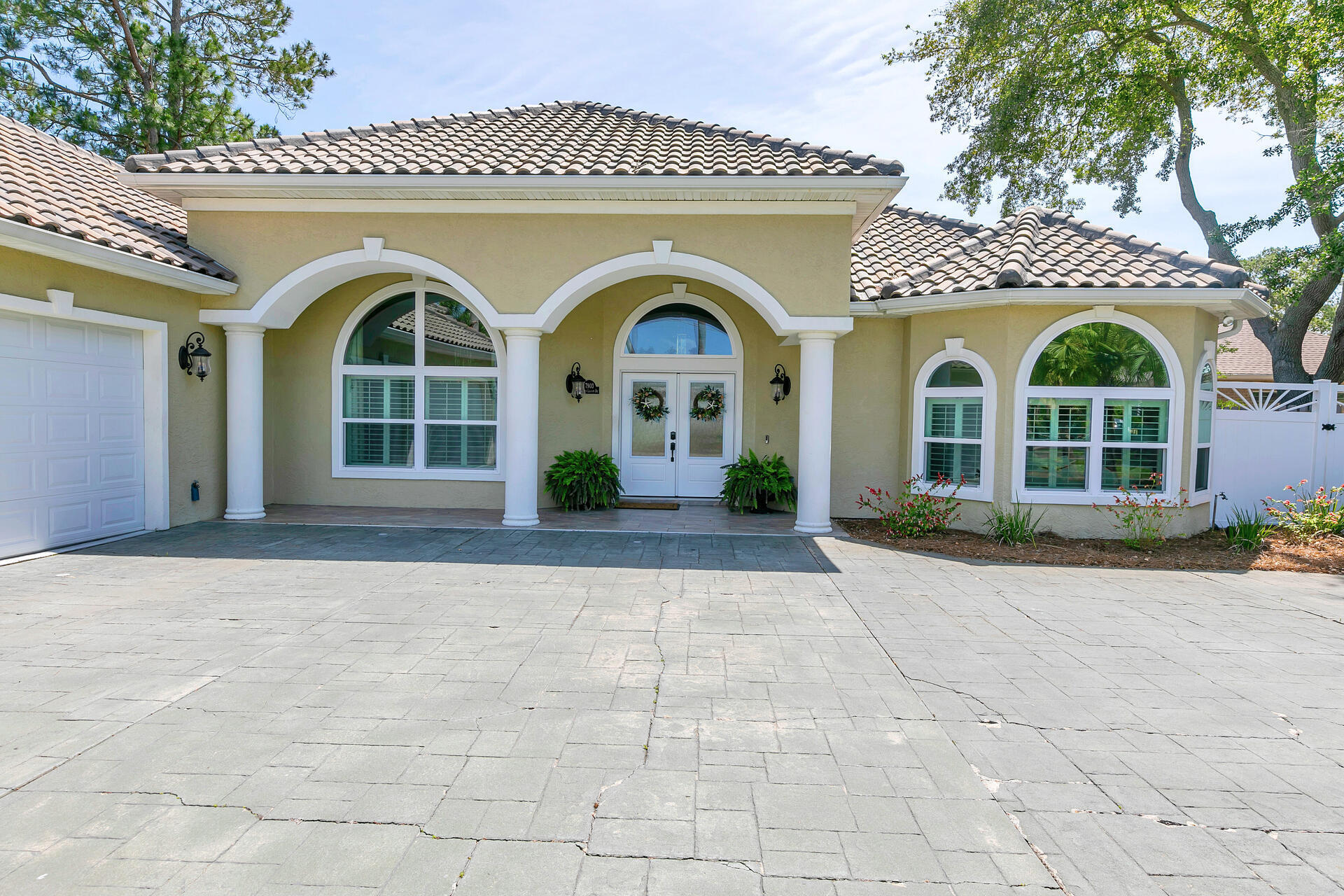 NO RECORDED SUBDIVISION - Residential
