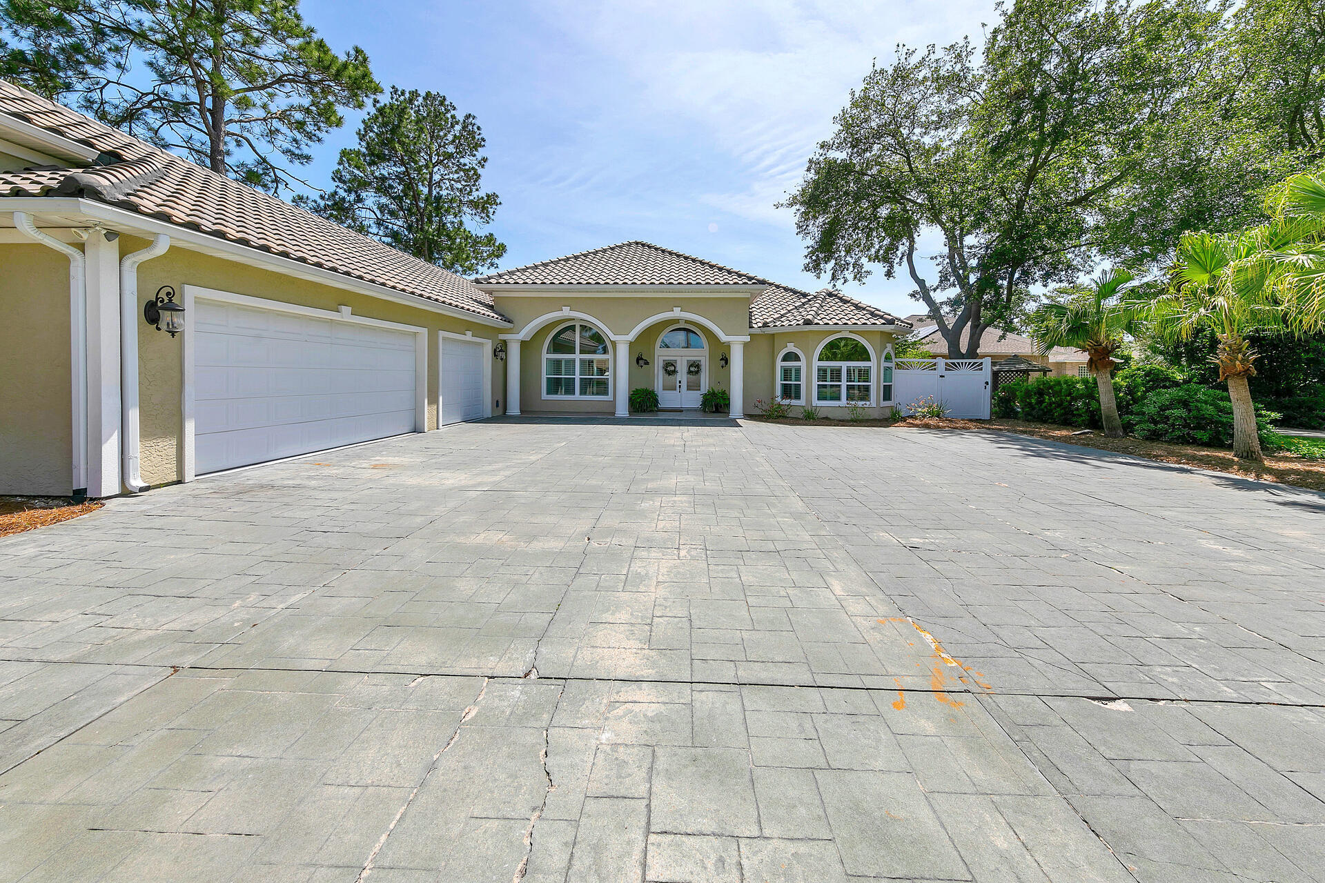 NO RECORDED SUBDIVISION - Residential