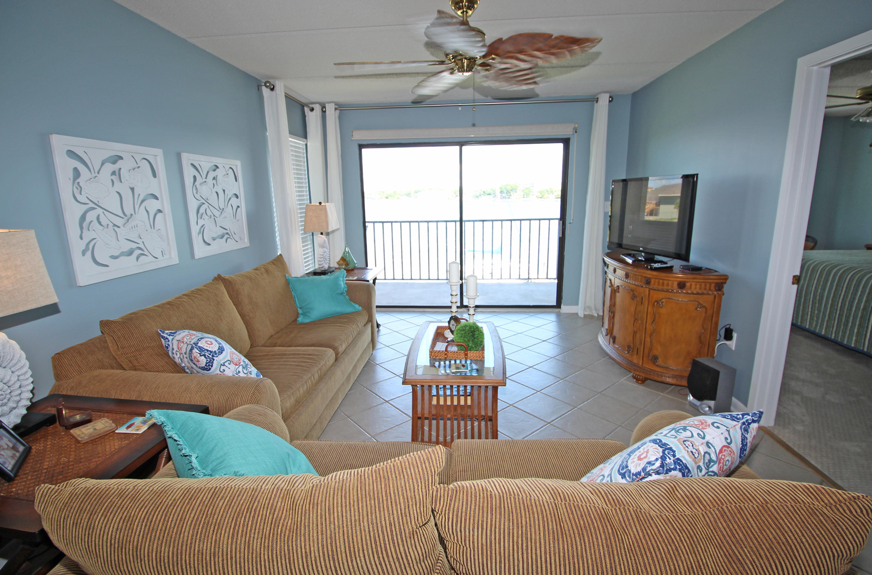 BAREFOOT BAY NORTH - Residential