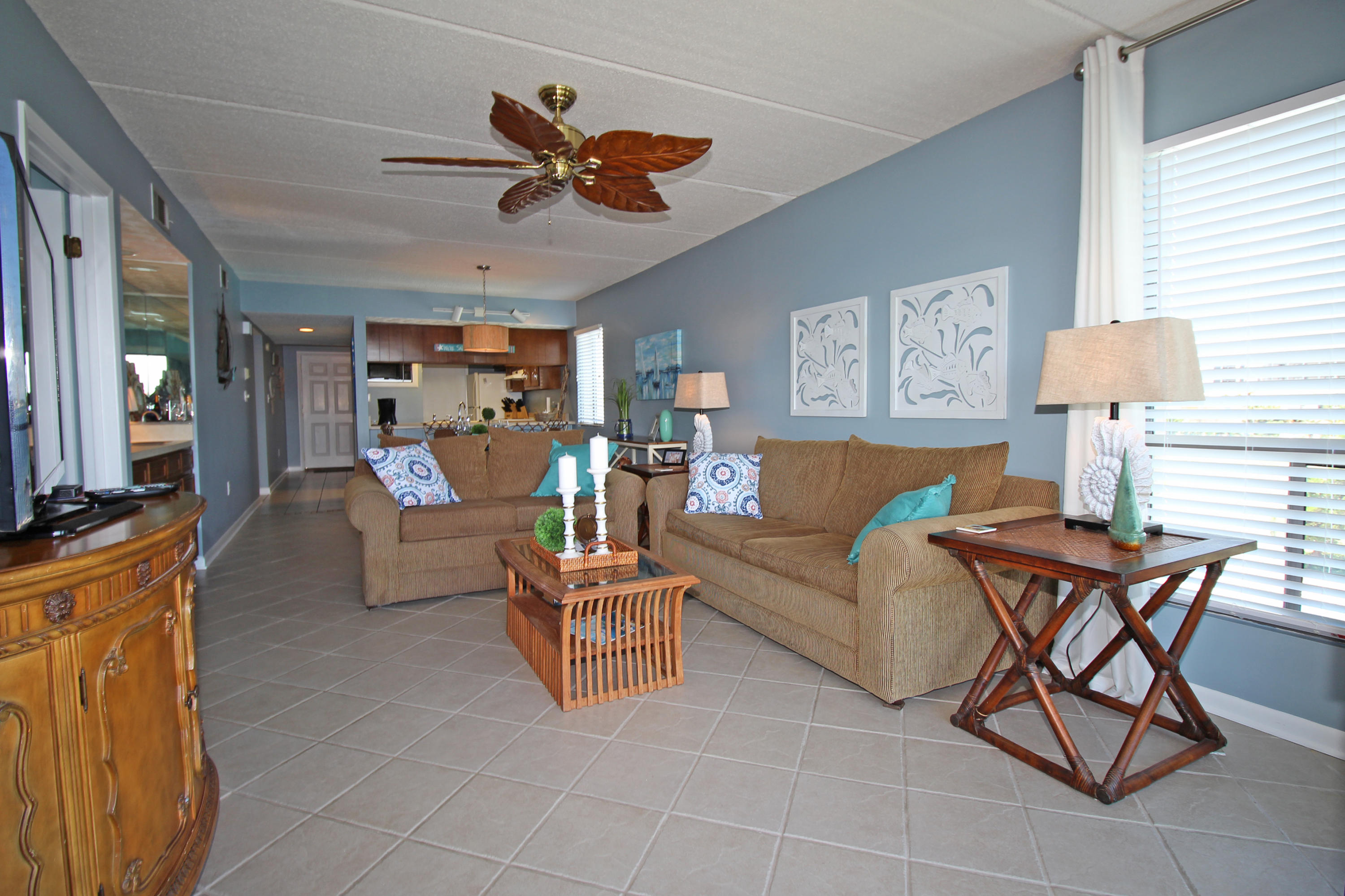 BAREFOOT BAY NORTH - Residential