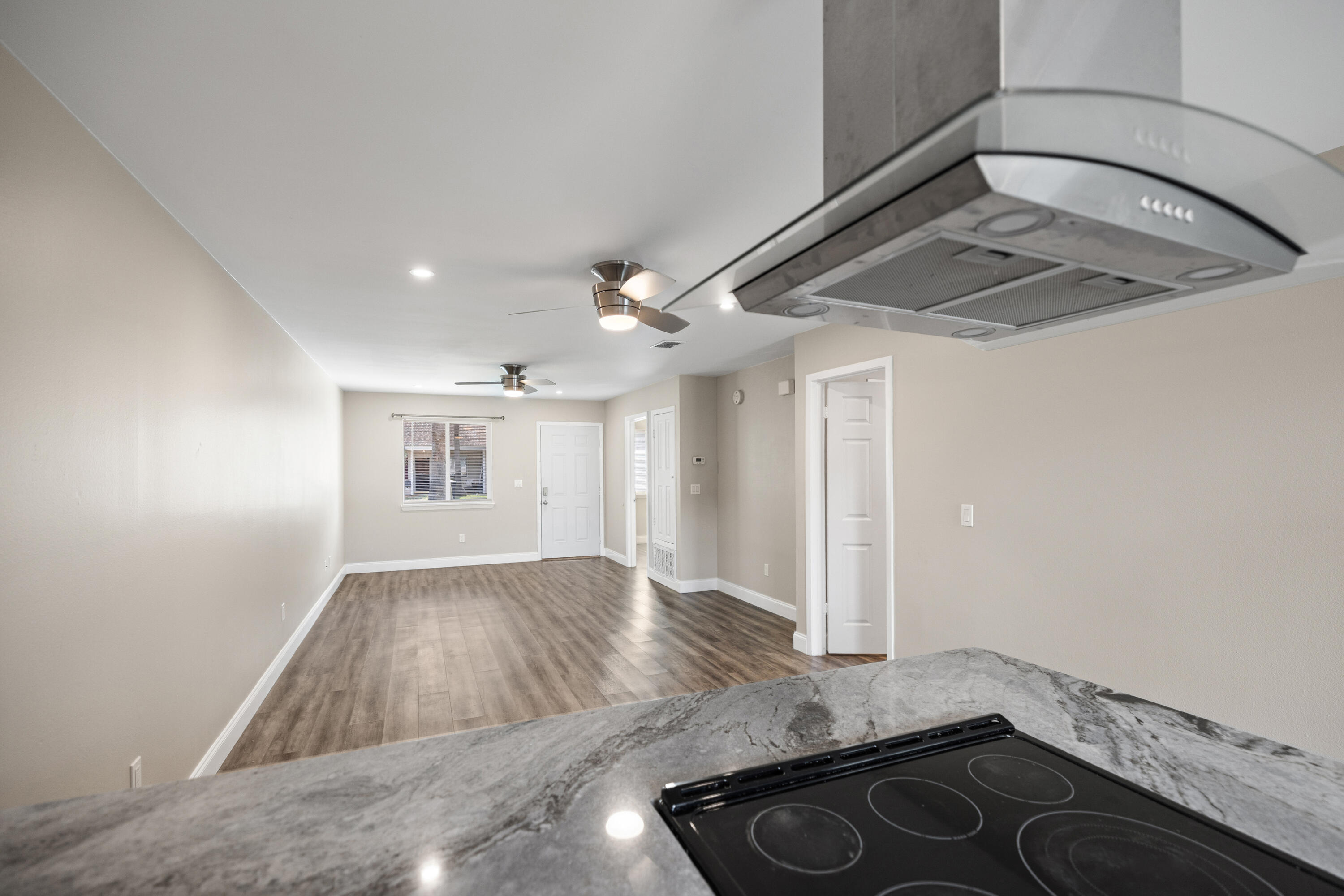 WINSTON MANOR T/H - Residential