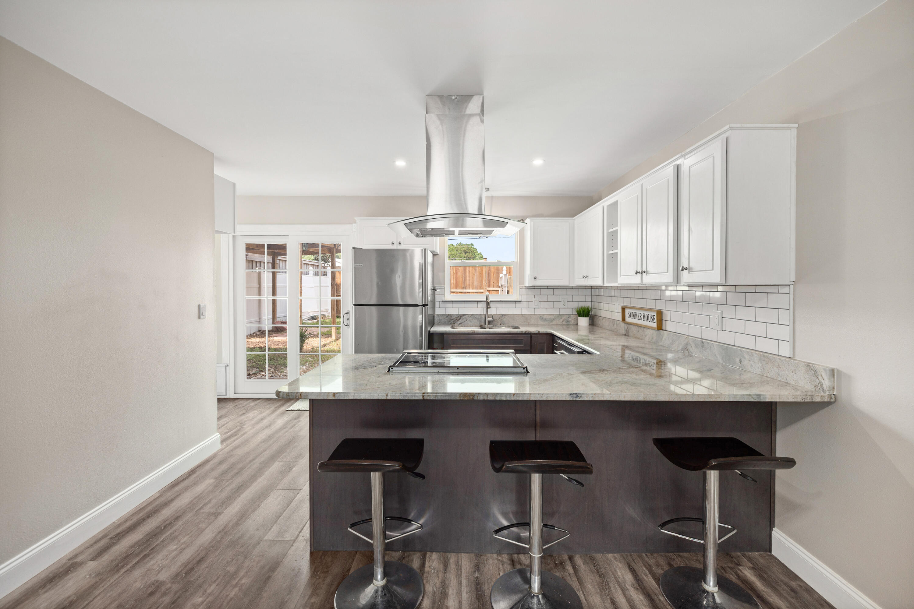 WINSTON MANOR T/H - Residential