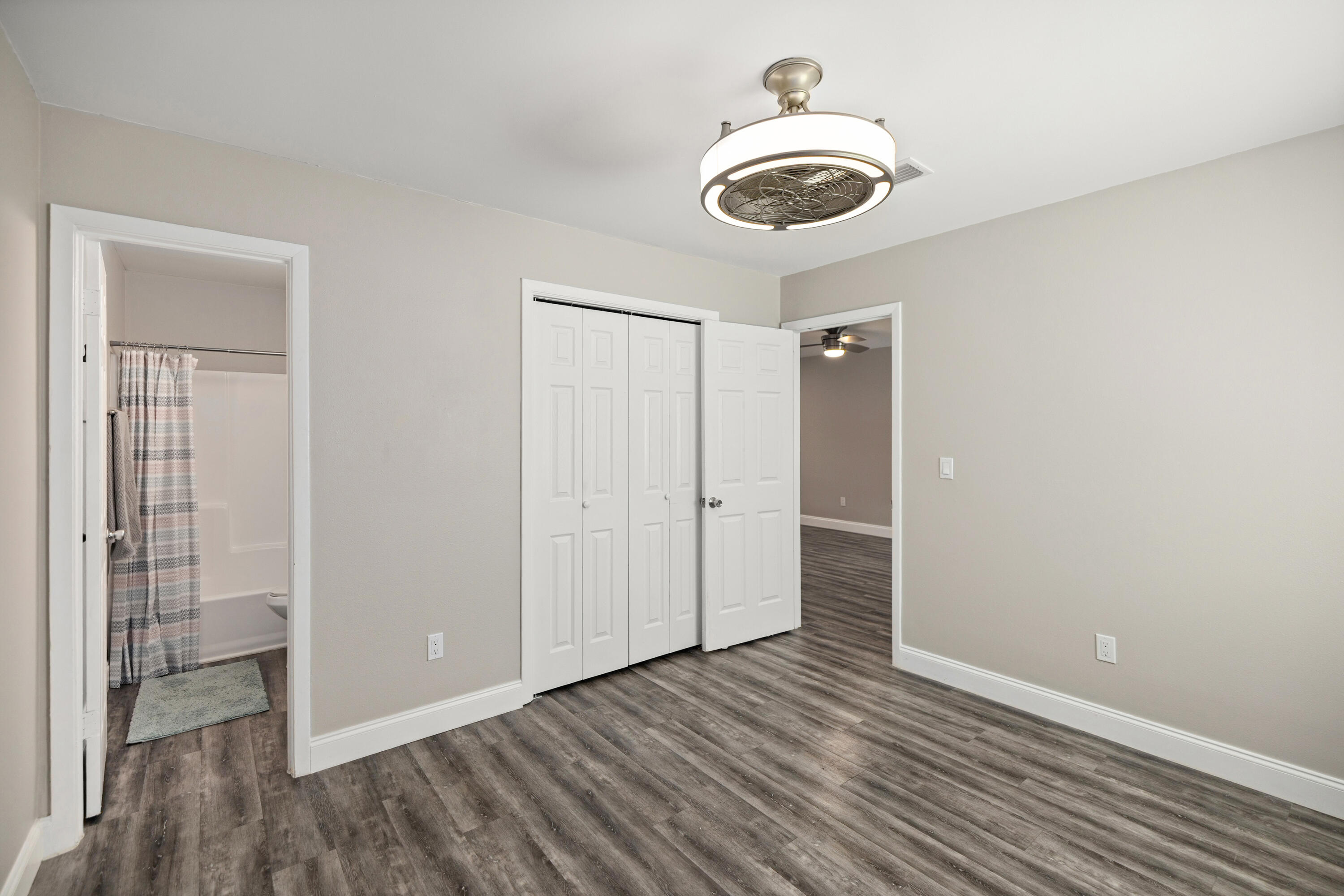 WINSTON MANOR T/H - Residential