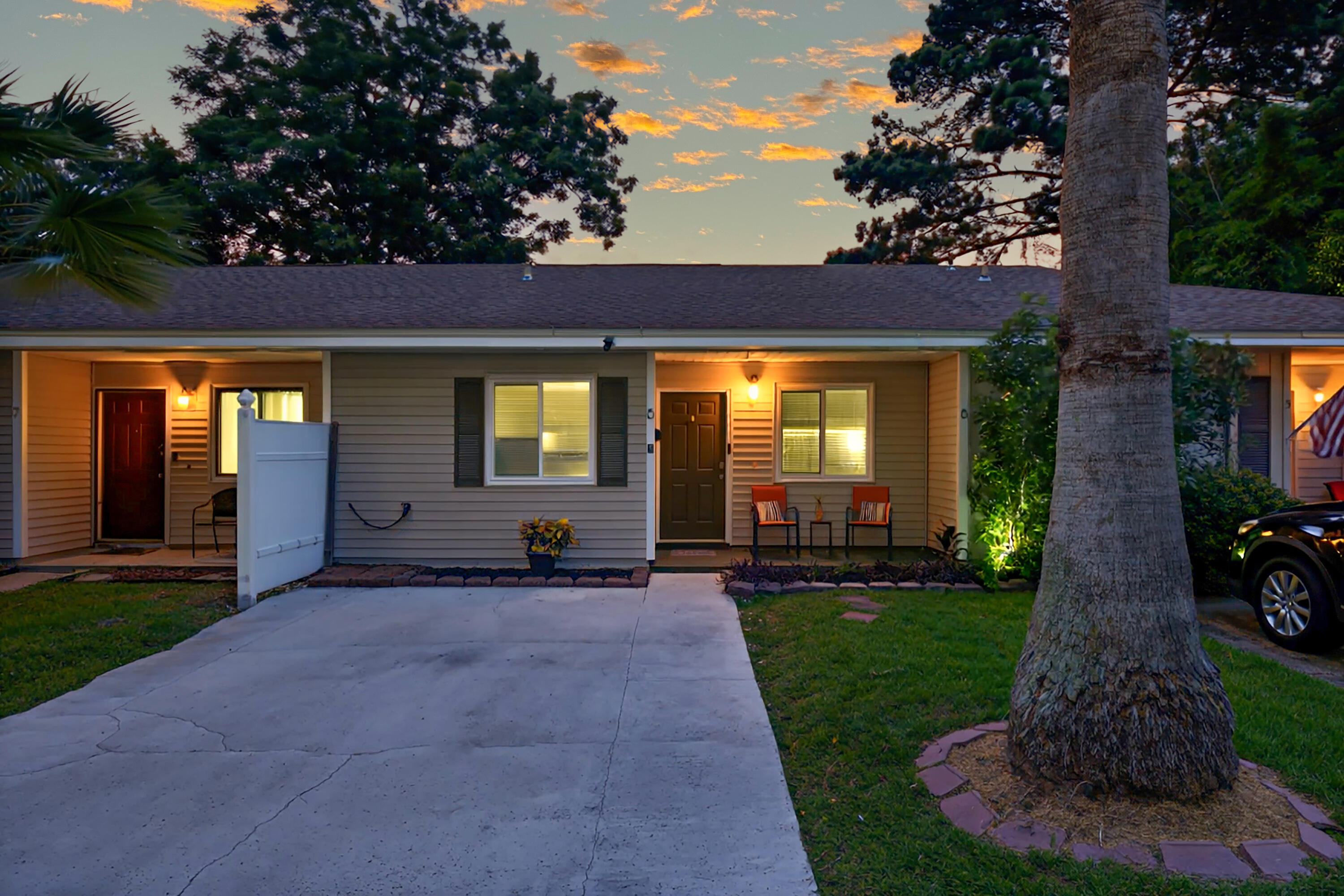WINSTON MANOR T/H - Residential