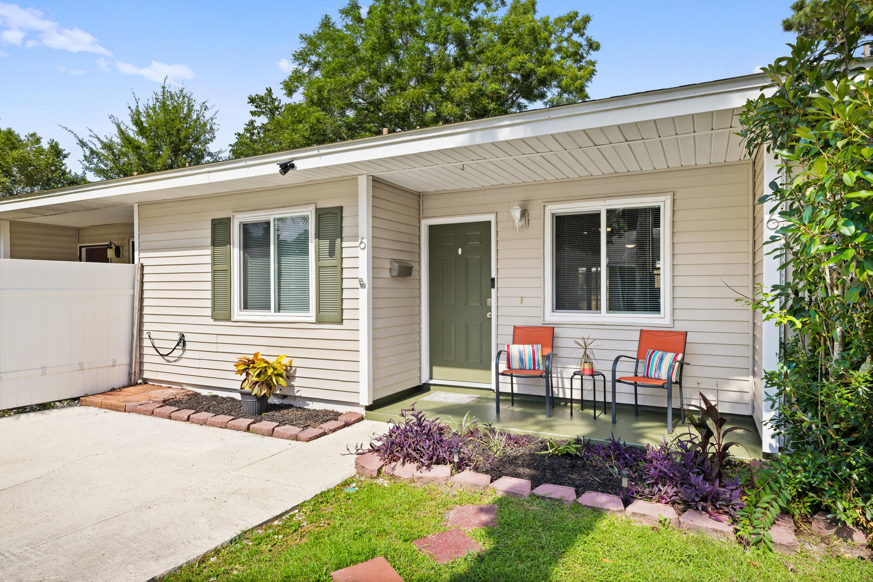 Charming single story 2bed/ 2bath (each has their own full bathroom) townhouse in a quaint community in a prime location- where coastal living meets modern convenience! Less than a few minutes to Scenic Hwy 30A and just under 3 miles to public pristine water and white sand beaches! 8 minutes to Grand Boulevard for great shopping, excellent restaurants, golf and more! This community has a LOW HOA ($600 annually) which includes lawncare and termite control. Short term rentals are ALLOWED making it attractive to investors or part time residents! Call to schedule a showing today, this one will sell quickly!! HOA includes lawn care, and exterior pest control for your convenience!