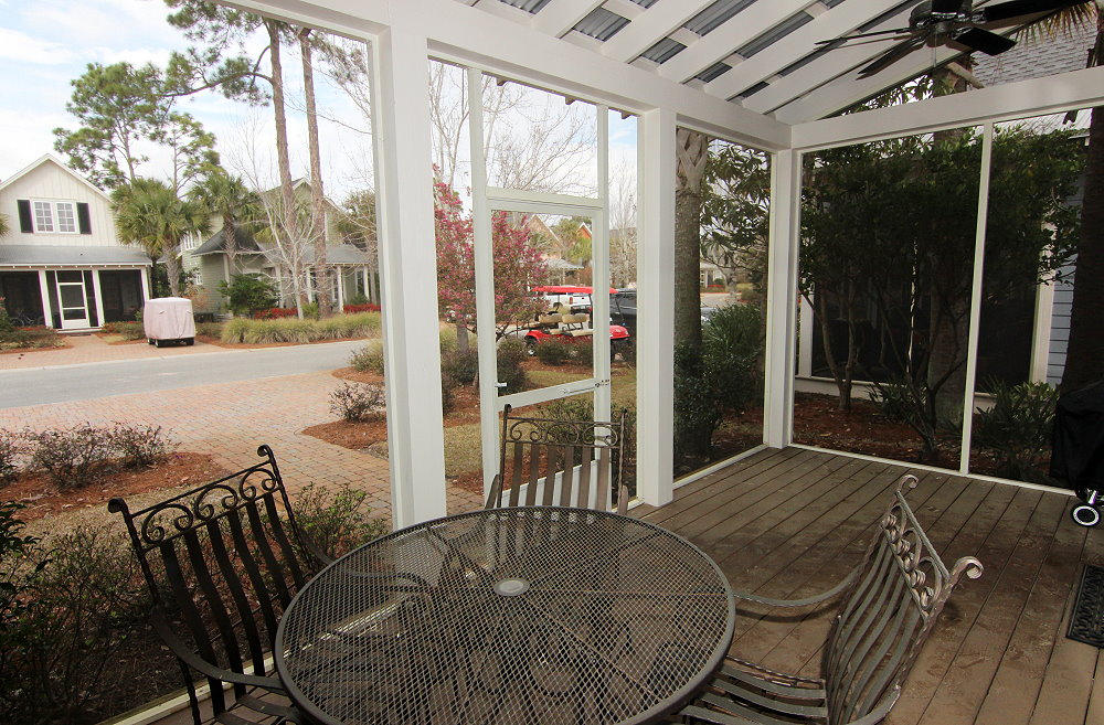 BUNGALOS AT SANDESTIN - Residential