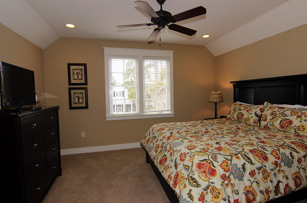 BUNGALOS AT SANDESTIN - Residential