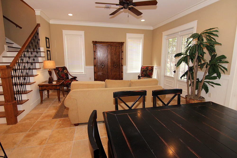 BUNGALOS AT SANDESTIN - Residential